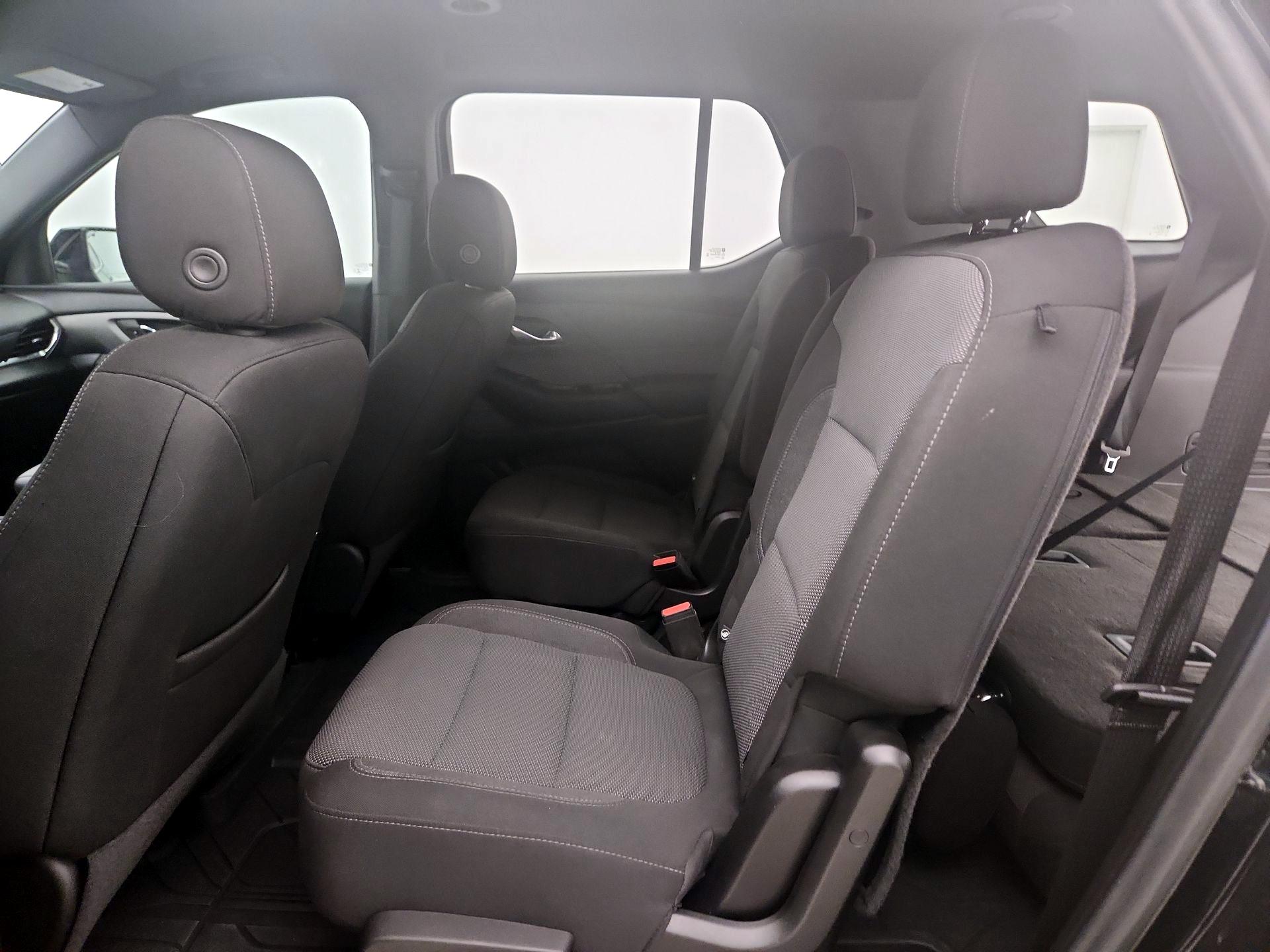 Thumbnail: 2023 Chevrolet Traverse - 19