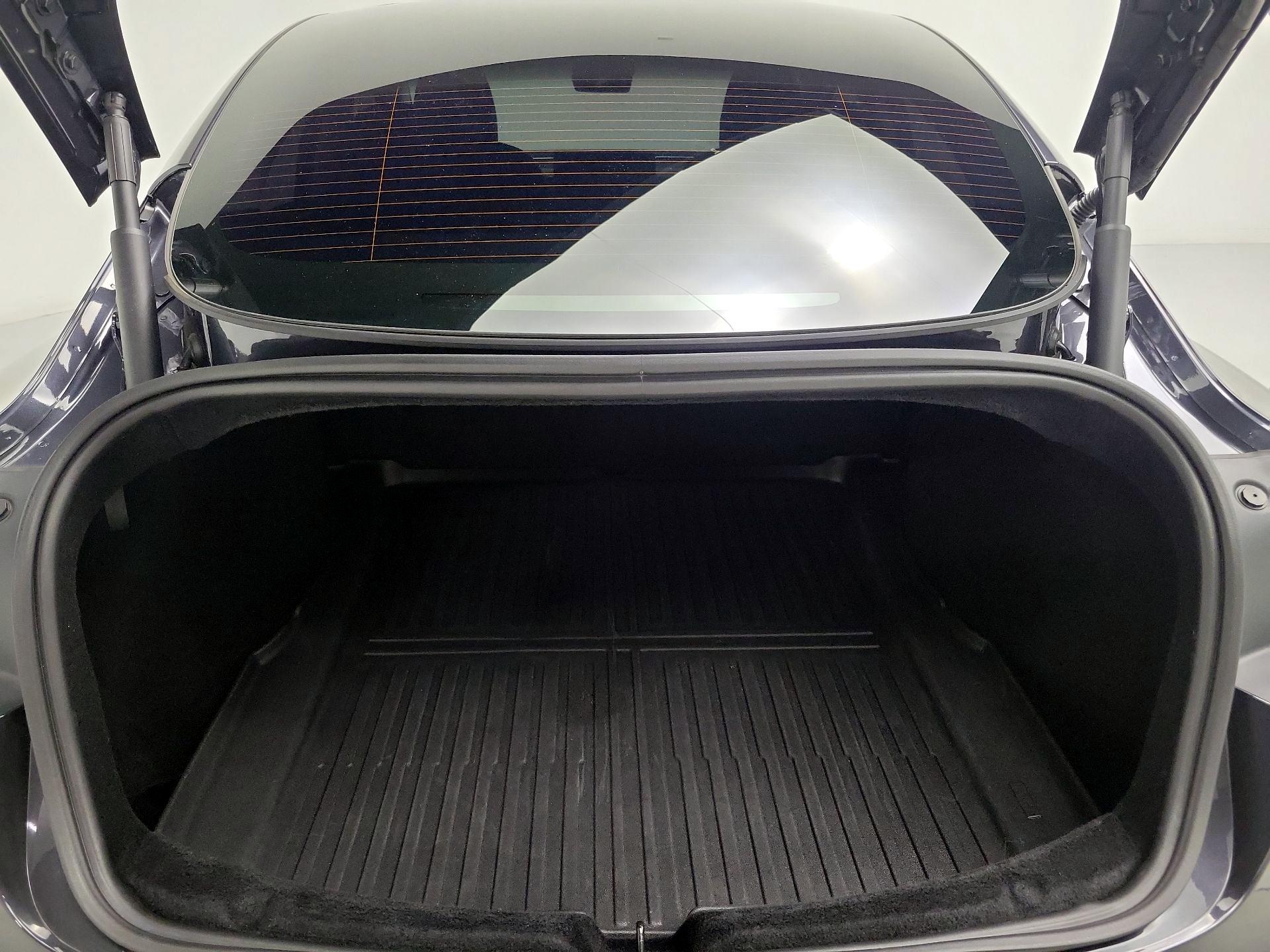 Thumbnail: 2024 Tesla Model 3 - 20
