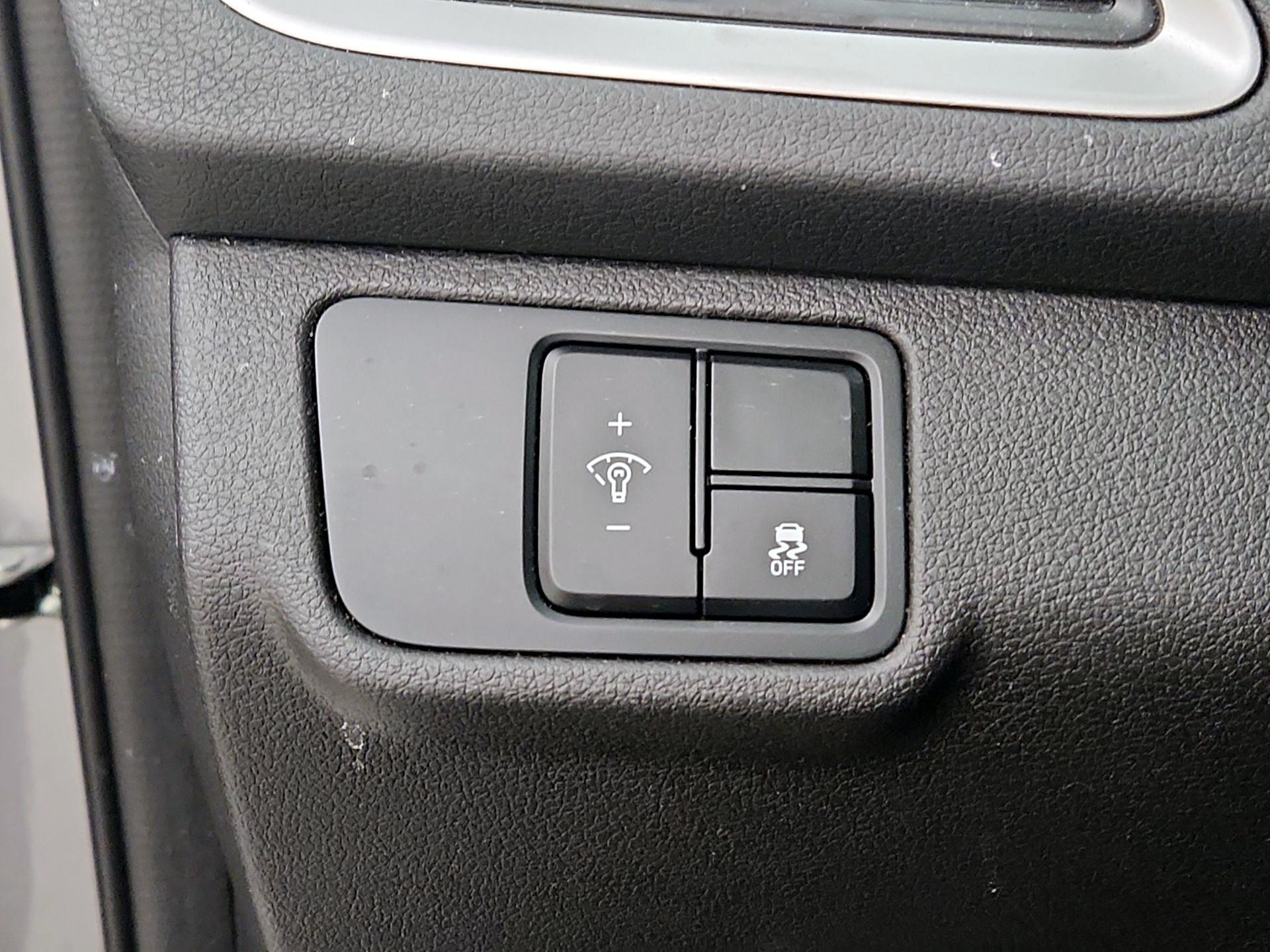 Thumbnail: 2022 Hyundai Accent - 13