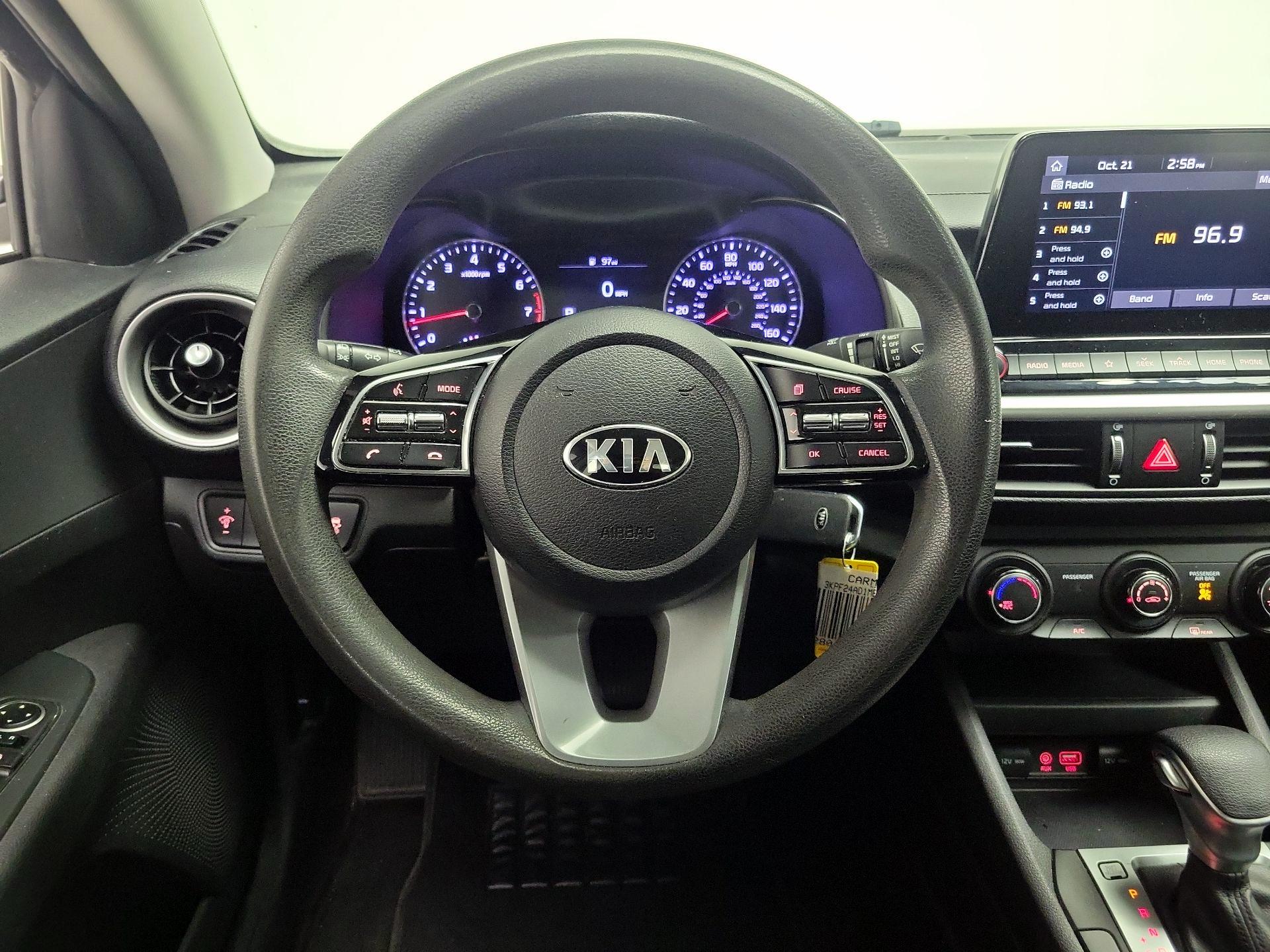 Thumbnail: 2021 Kia Forte - 10