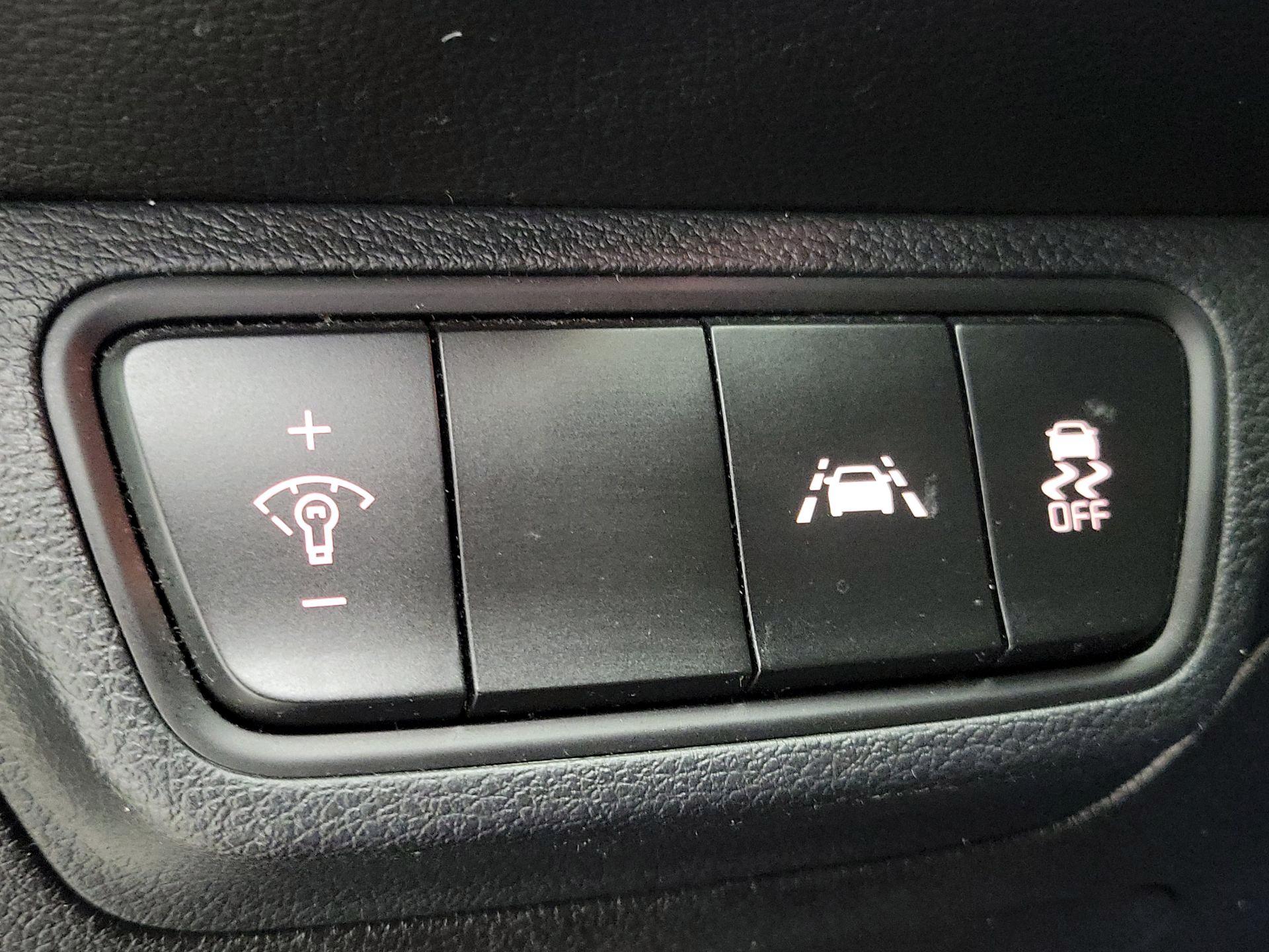 Thumbnail: 2021 Kia Forte - 13