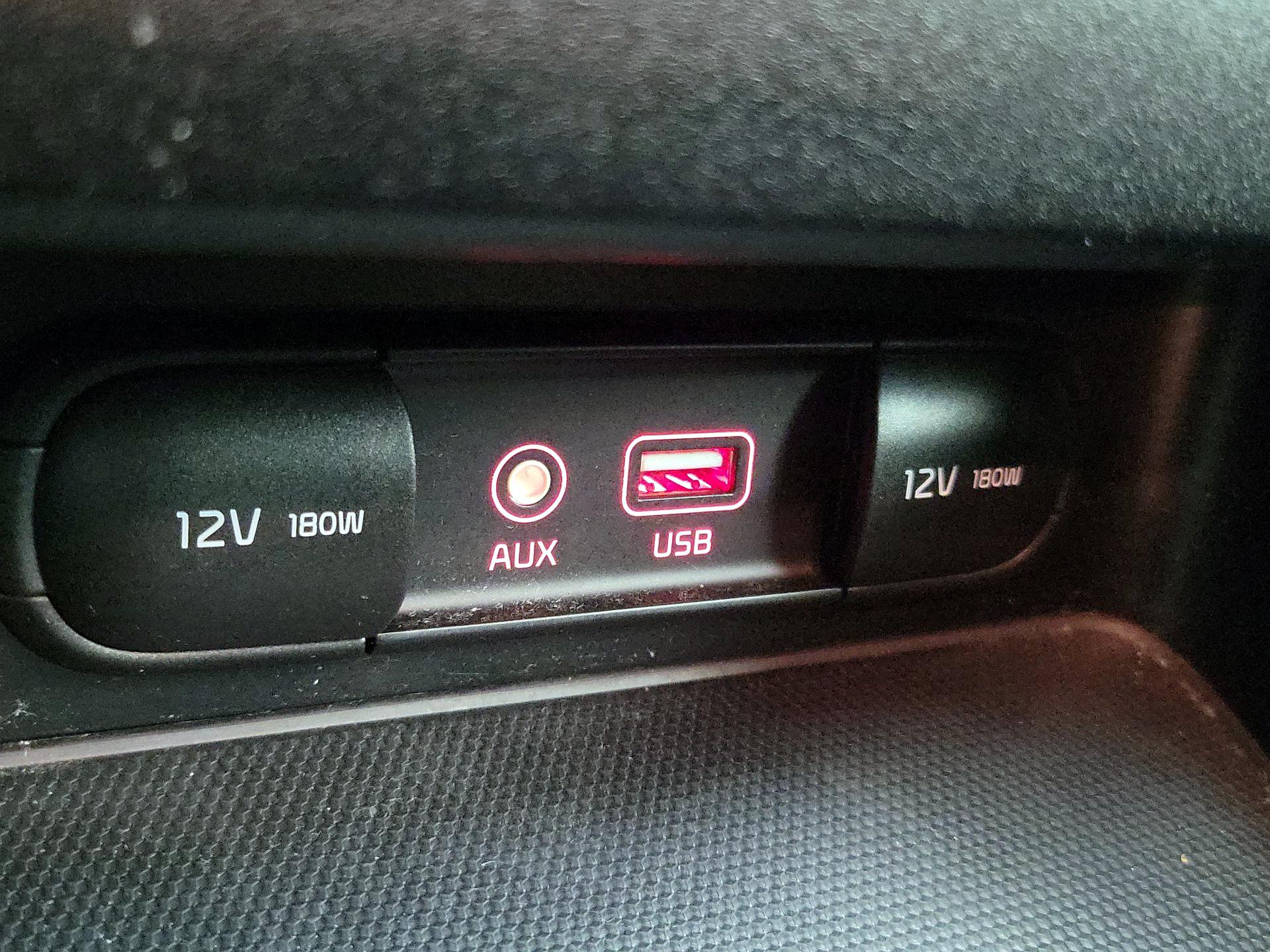 Thumbnail: 2021 Kia Forte - 18