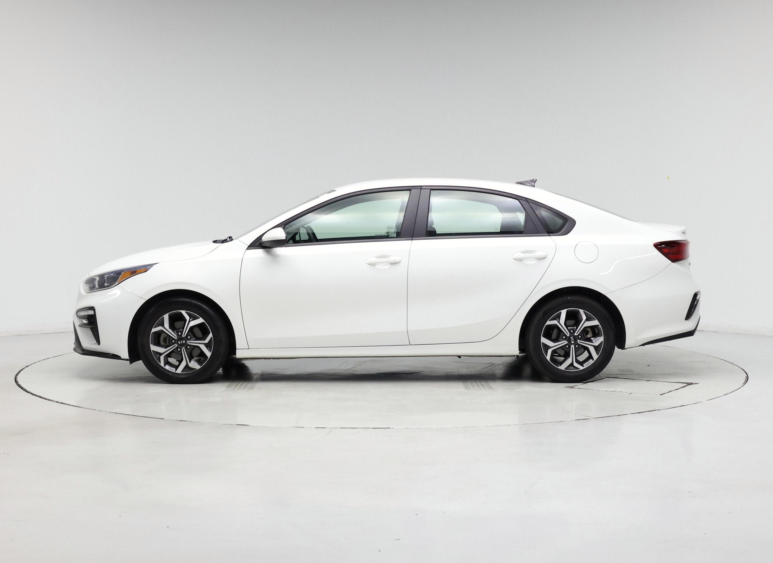 Thumbnail: 2021 Kia Forte - 3