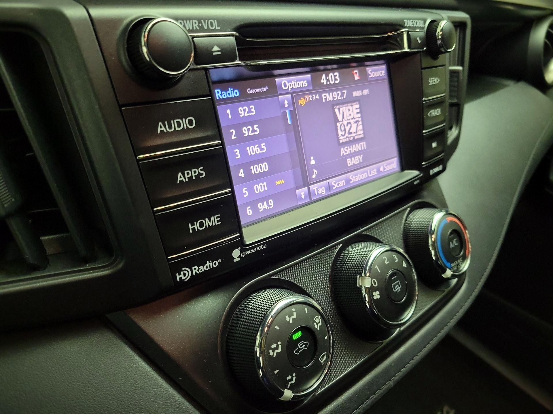 Thumbnail: 2016 Toyota RAV4 - 15