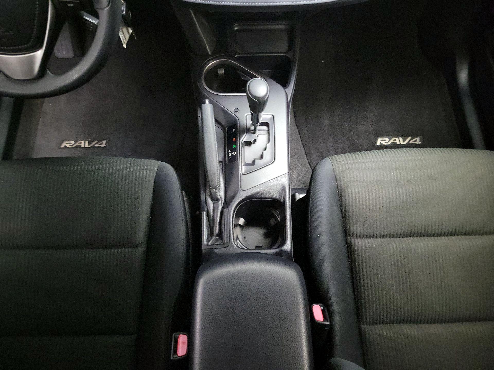 Thumbnail: 2016 Toyota RAV4 - 17