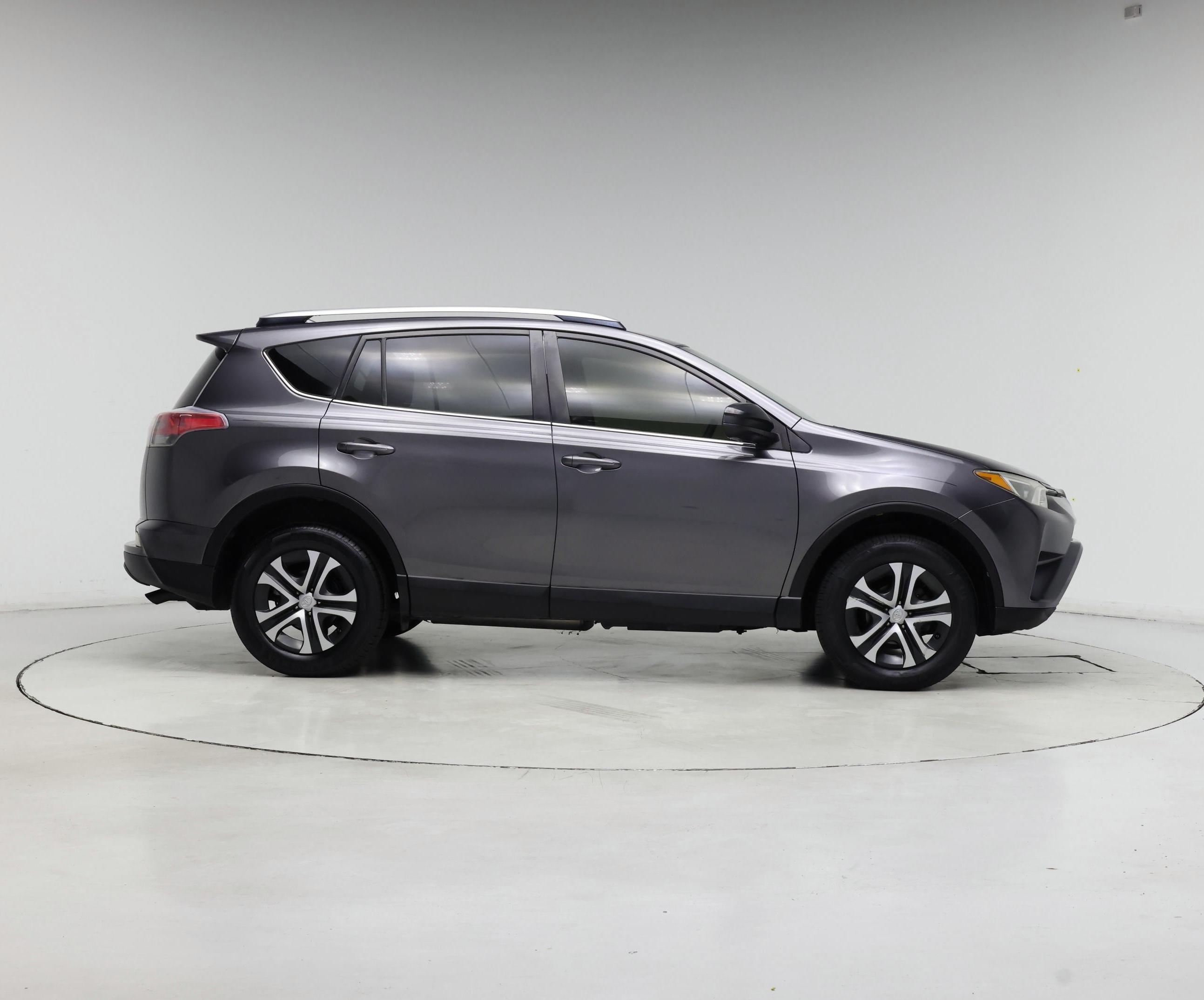 Thumbnail: 2016 Toyota RAV4 - 7
