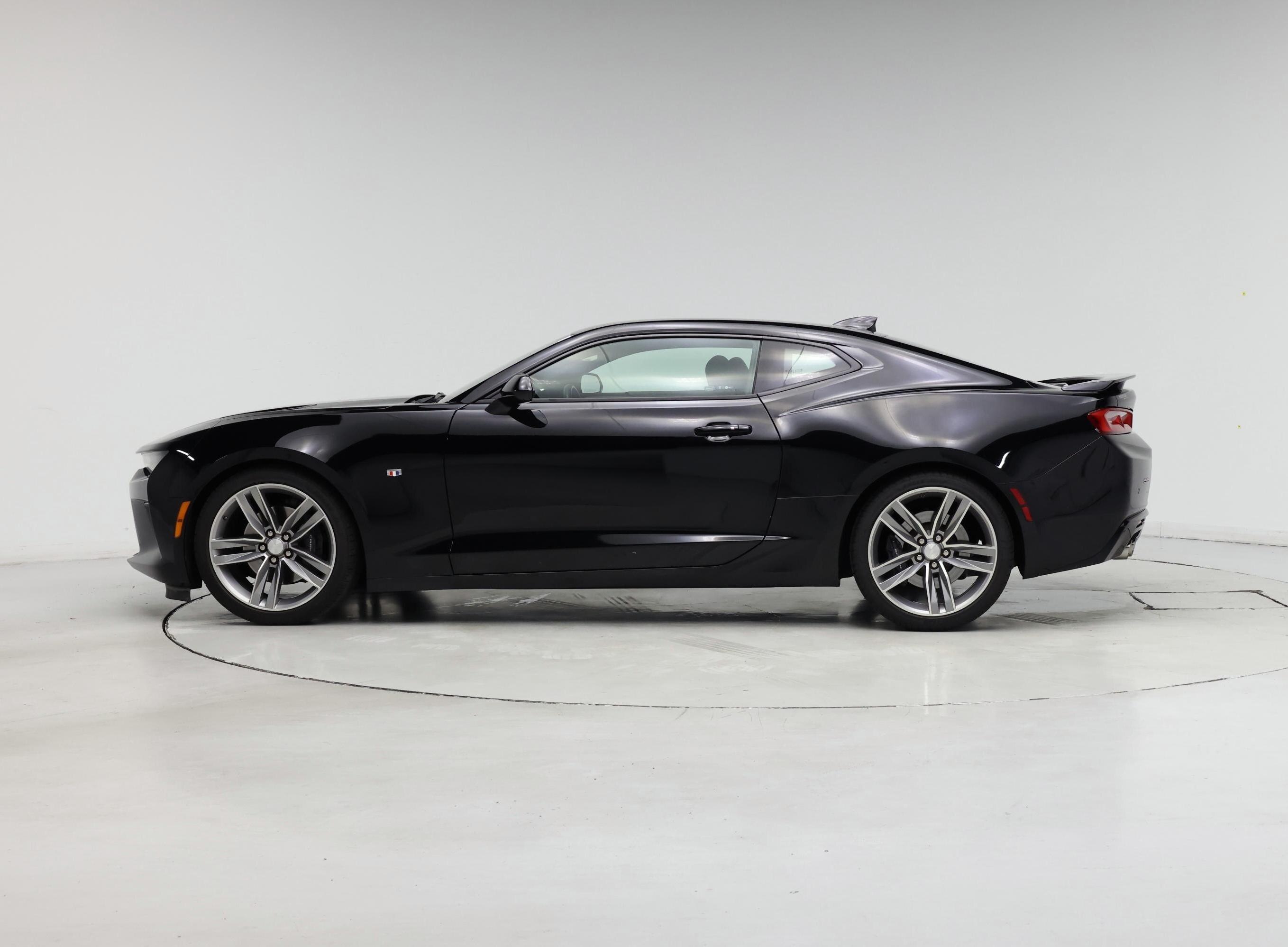 Thumbnail: 2017 Chevrolet Camaro - 3