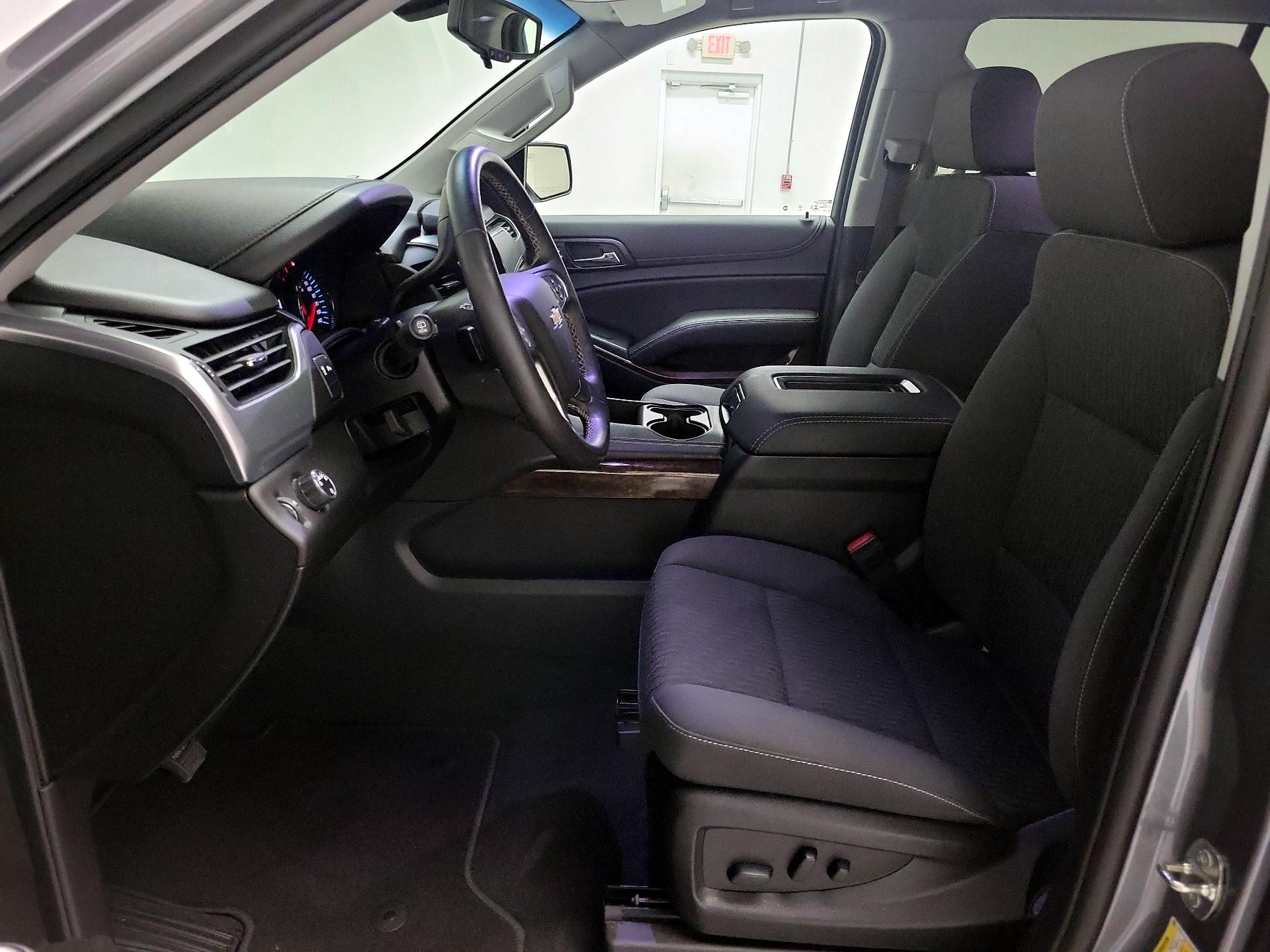 Thumbnail: 2019 Chevrolet Tahoe - 11
