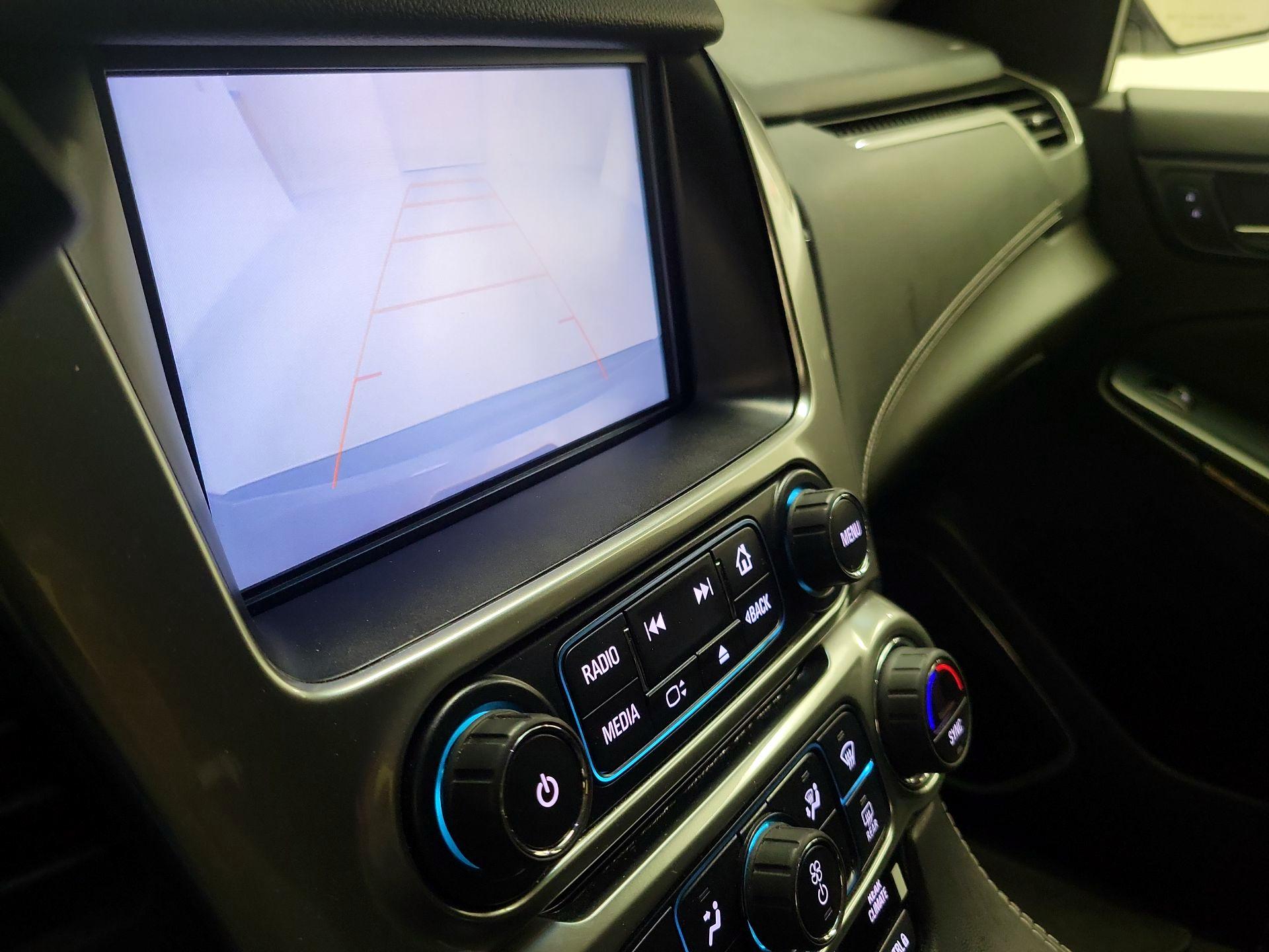 Thumbnail: 2019 Chevrolet Tahoe - 14