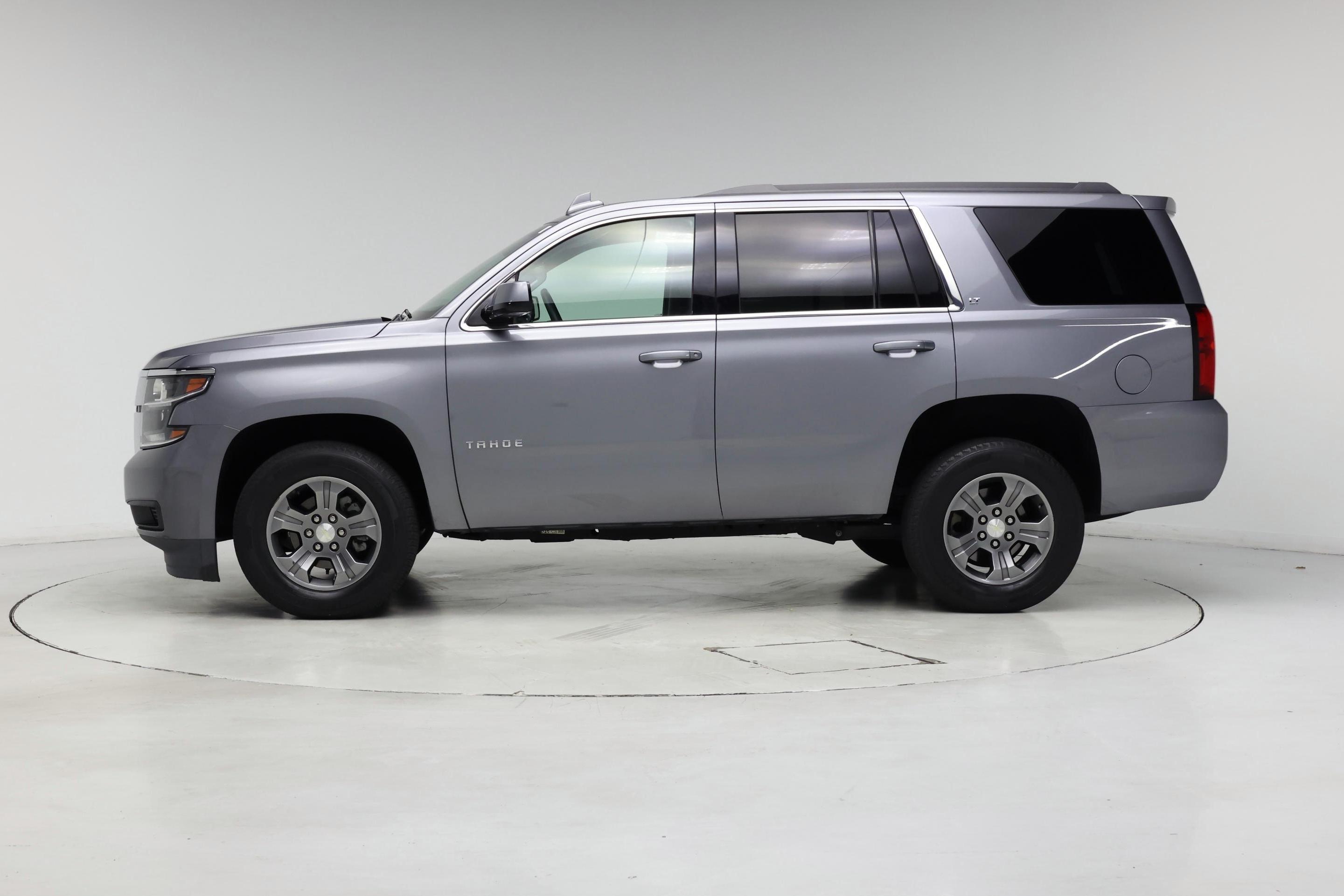 Thumbnail: 2019 Chevrolet Tahoe - 3