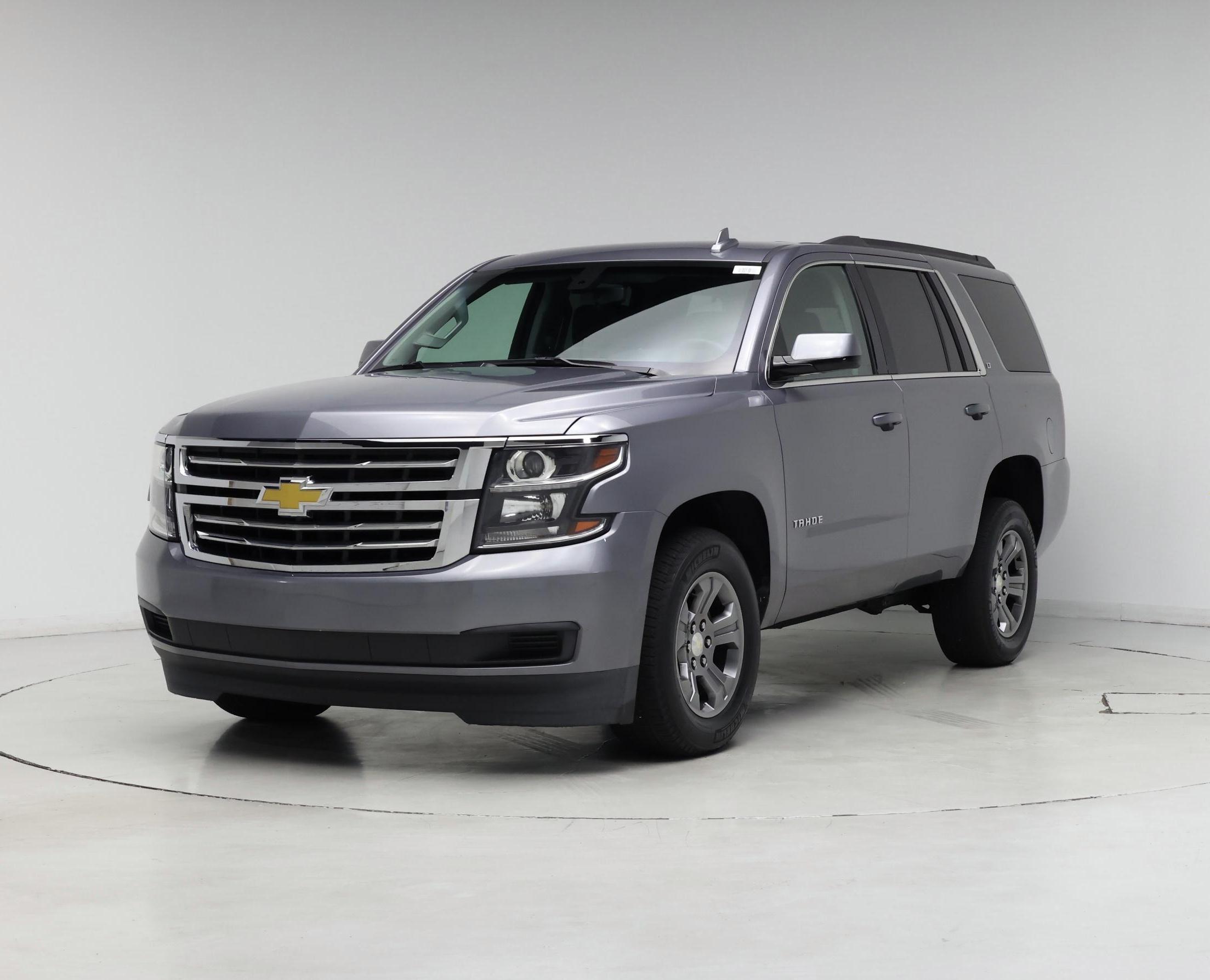Thumbnail: 2019 Chevrolet Tahoe - 4