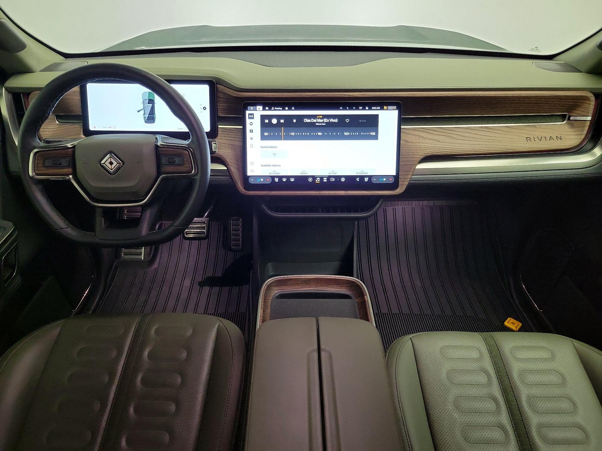 Thumbnail: 2024 Rivian R1S - 9