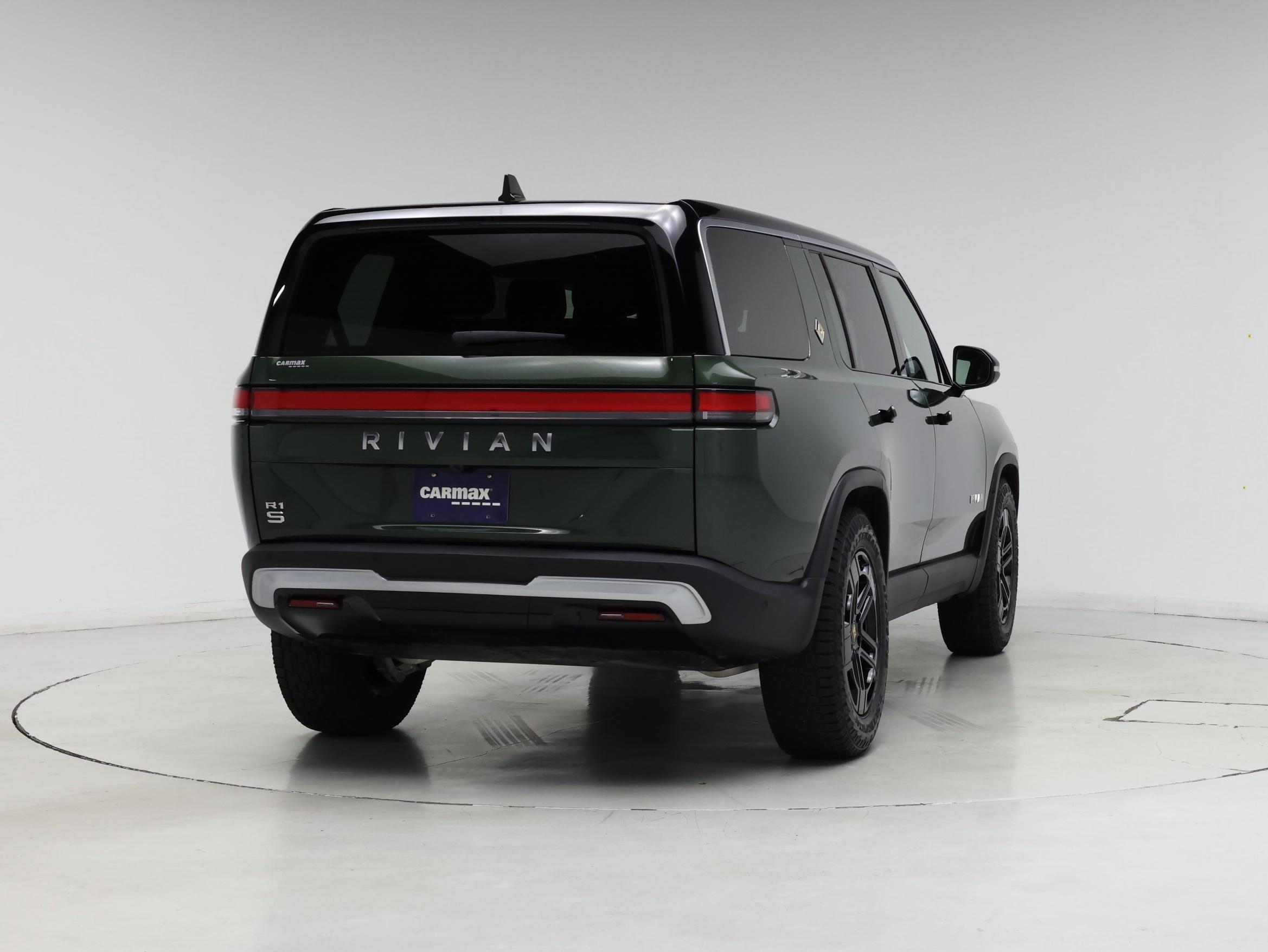 Thumbnail: 2024 Rivian R1S - 8