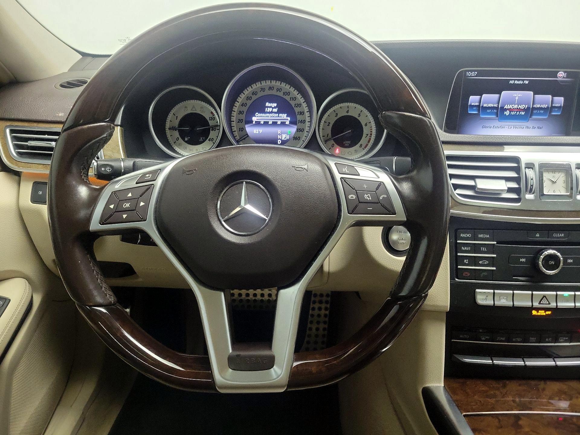 Thumbnail: 2016 Mercedes-Benz E-Class - 10