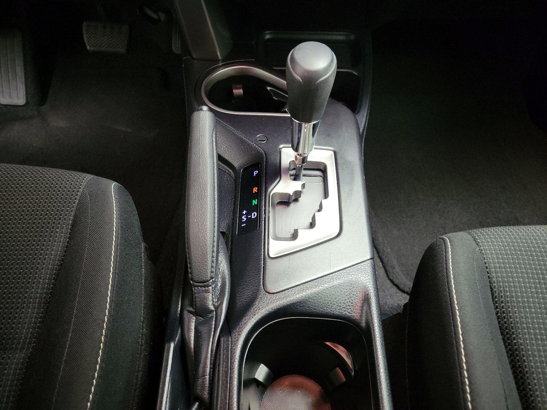 Thumbnail: 2018 Toyota RAV4 - 17