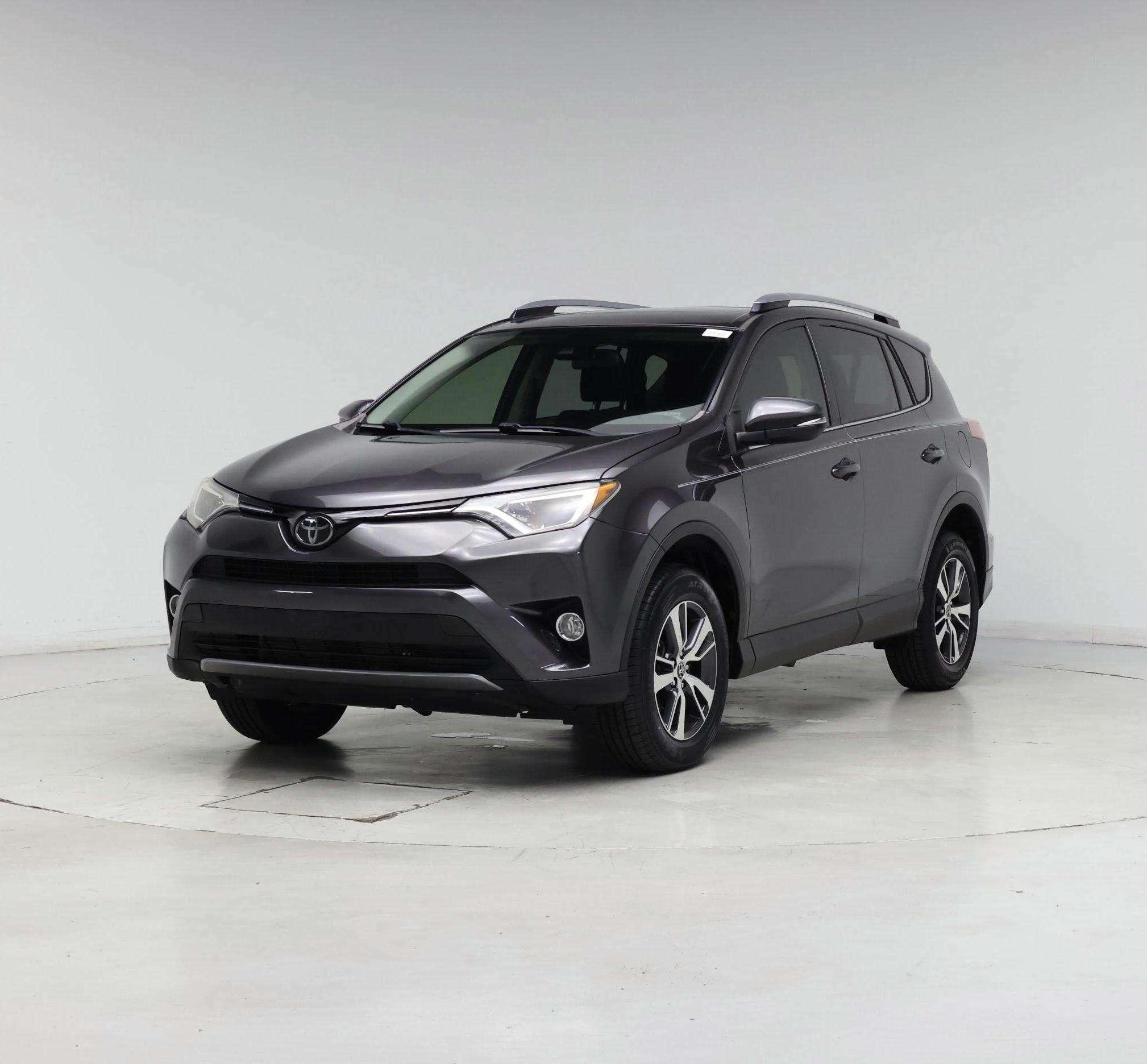 Thumbnail: 2018 Toyota RAV4 - 4