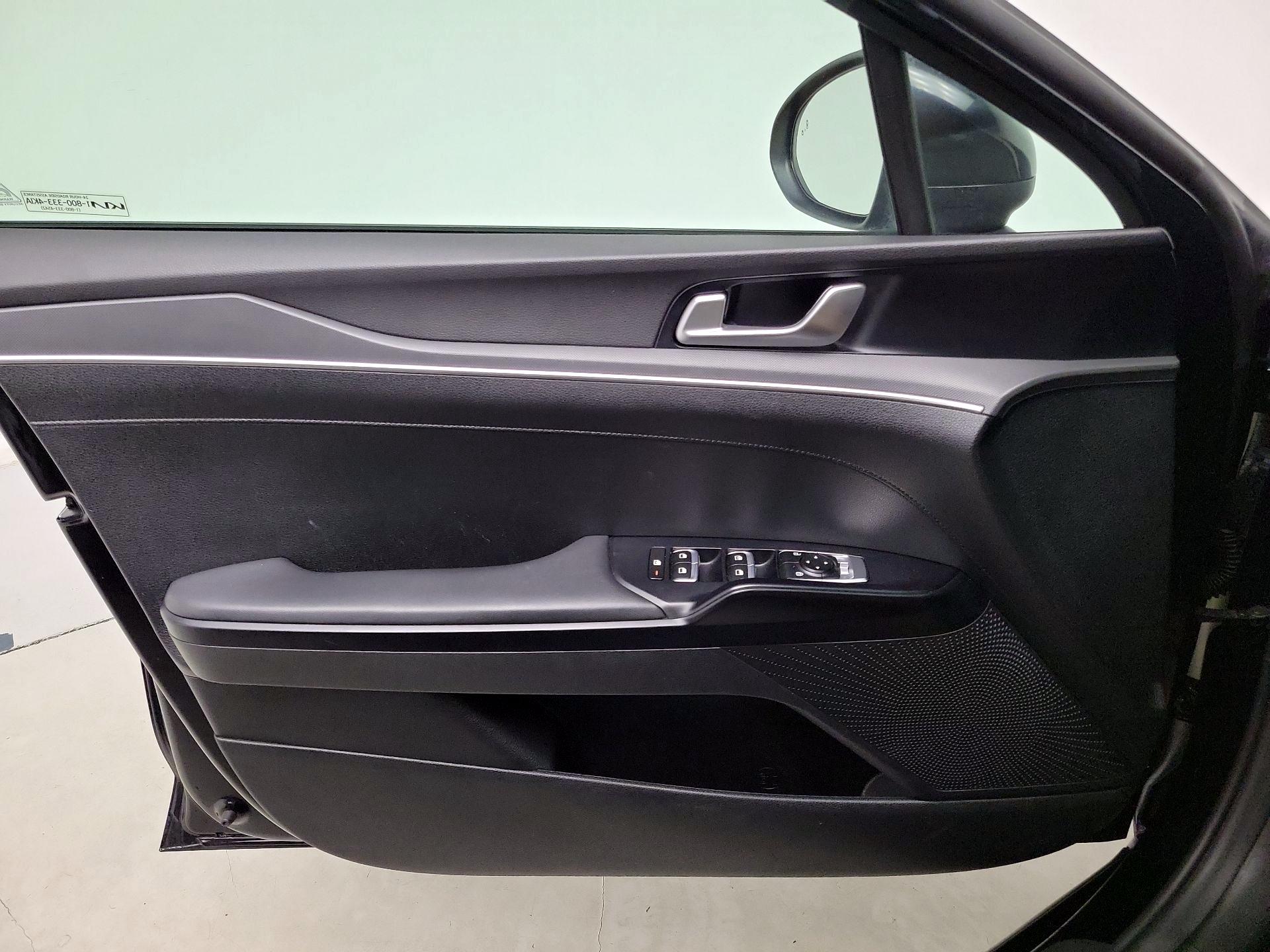 Thumbnail: 2022 Kia K5 - 12