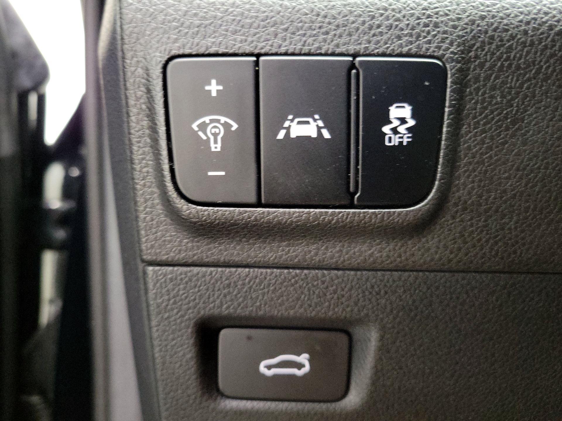 Thumbnail: 2022 Kia K5 - 13