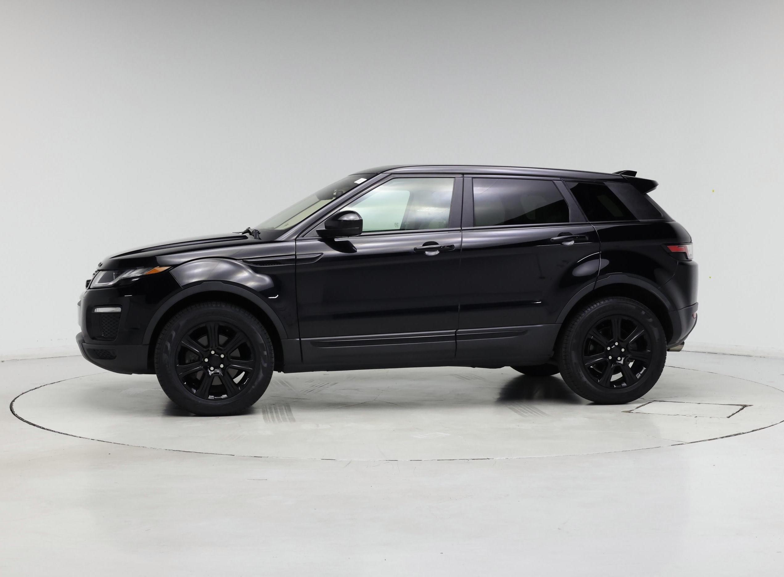 Thumbnail: 2019 Land Rover Range Rover Evoque - 3