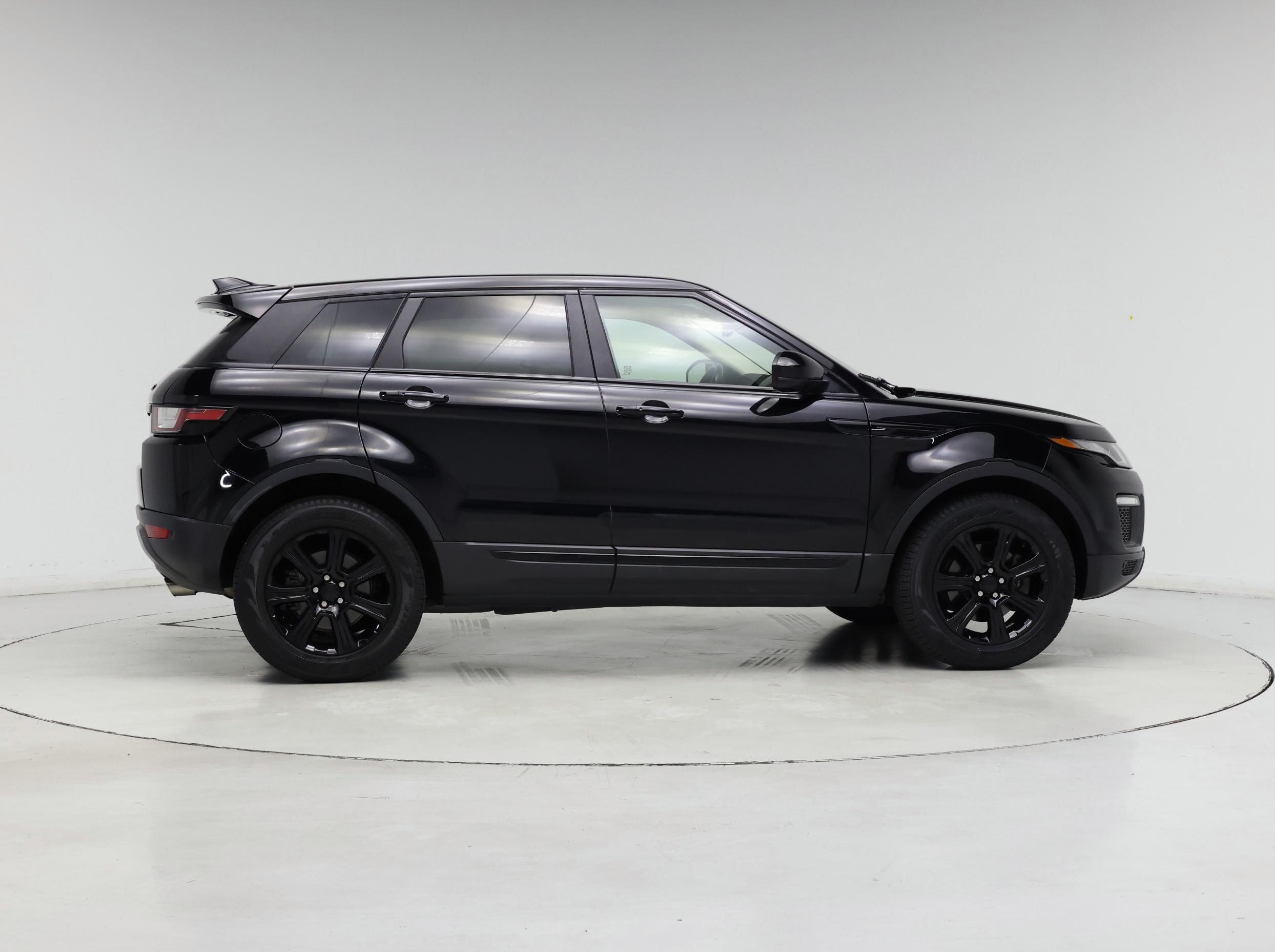Thumbnail: 2019 Land Rover Range Rover Evoque - 7