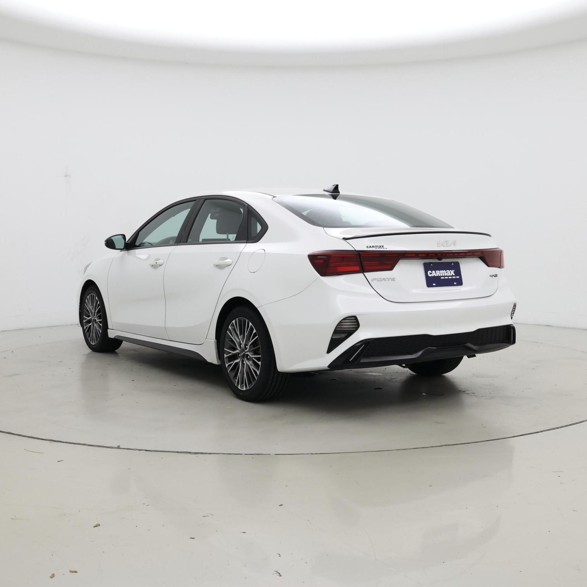 Thumbnail: 2022 Kia Forte - 2