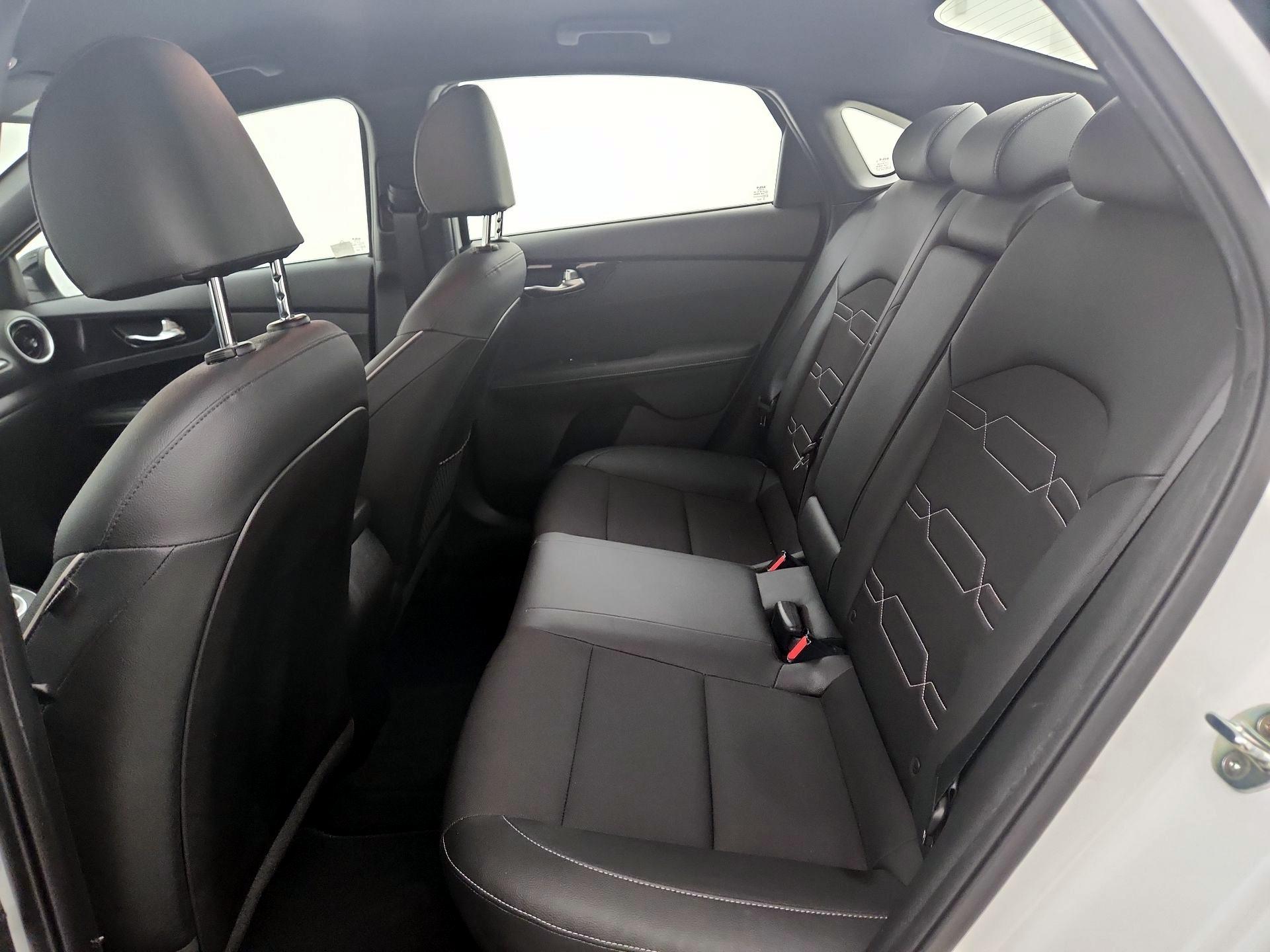 Thumbnail: 2022 Kia Forte - 20