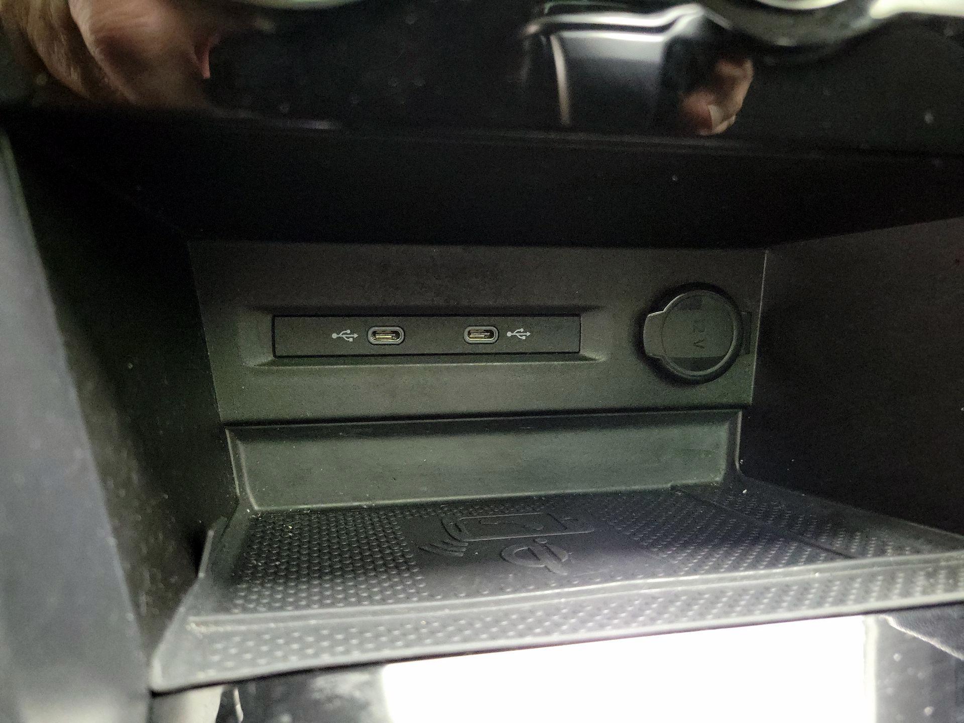 Thumbnail: 2023 Volkswagen Taos - 19