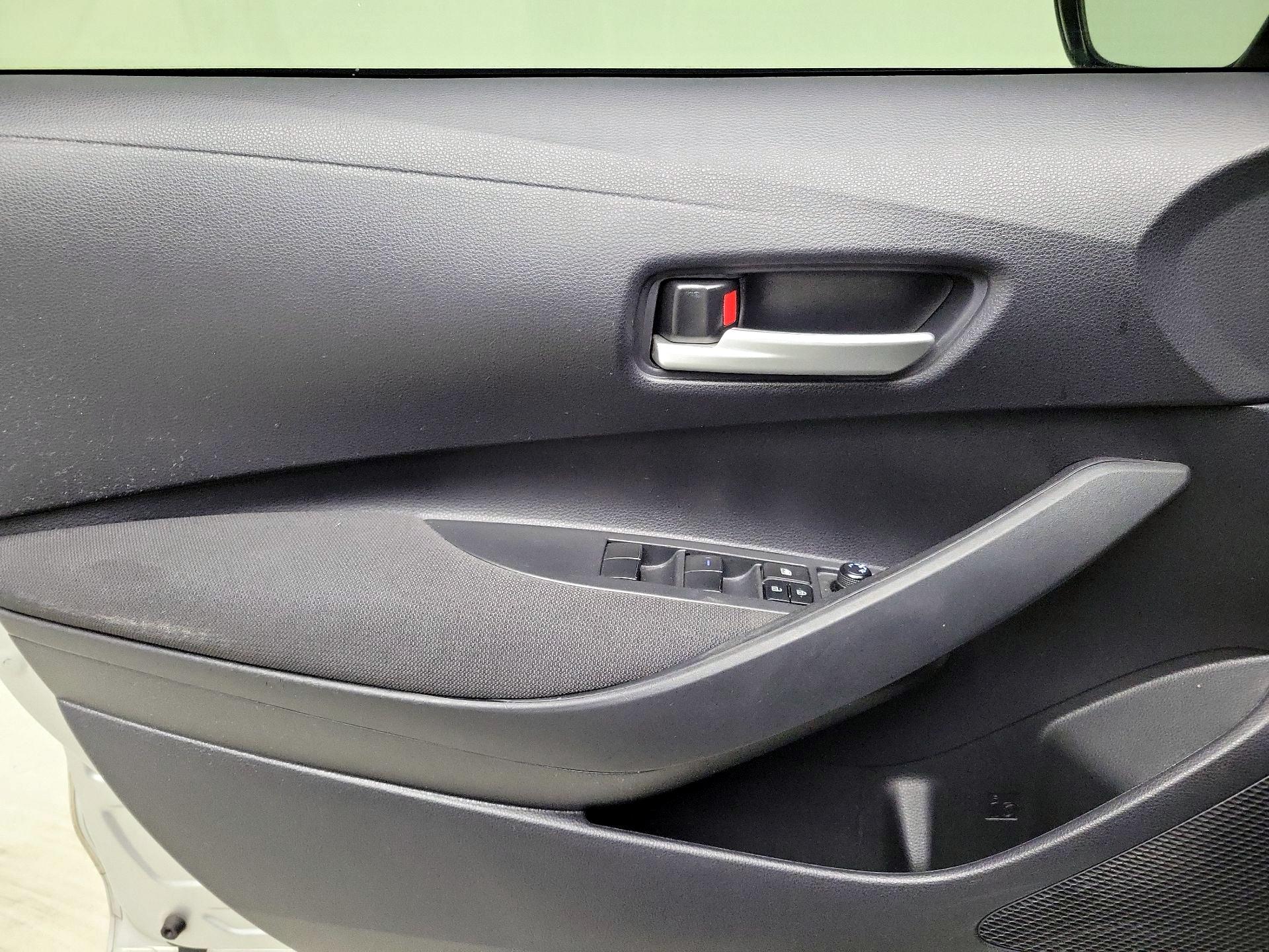 Thumbnail: 2021 Toyota Corolla - 12