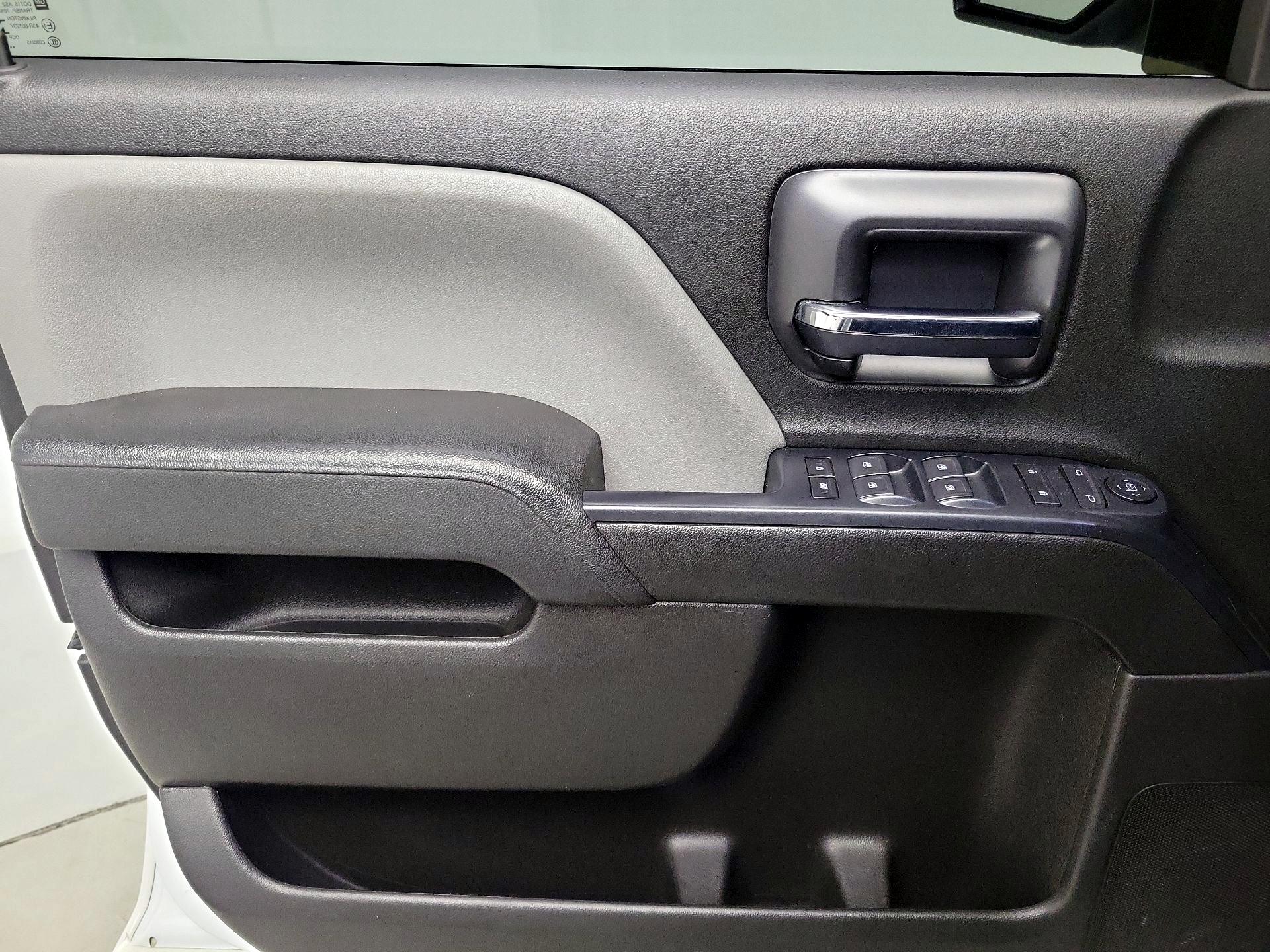 Thumbnail: 2019 Chevrolet Silverado 2500 - 12