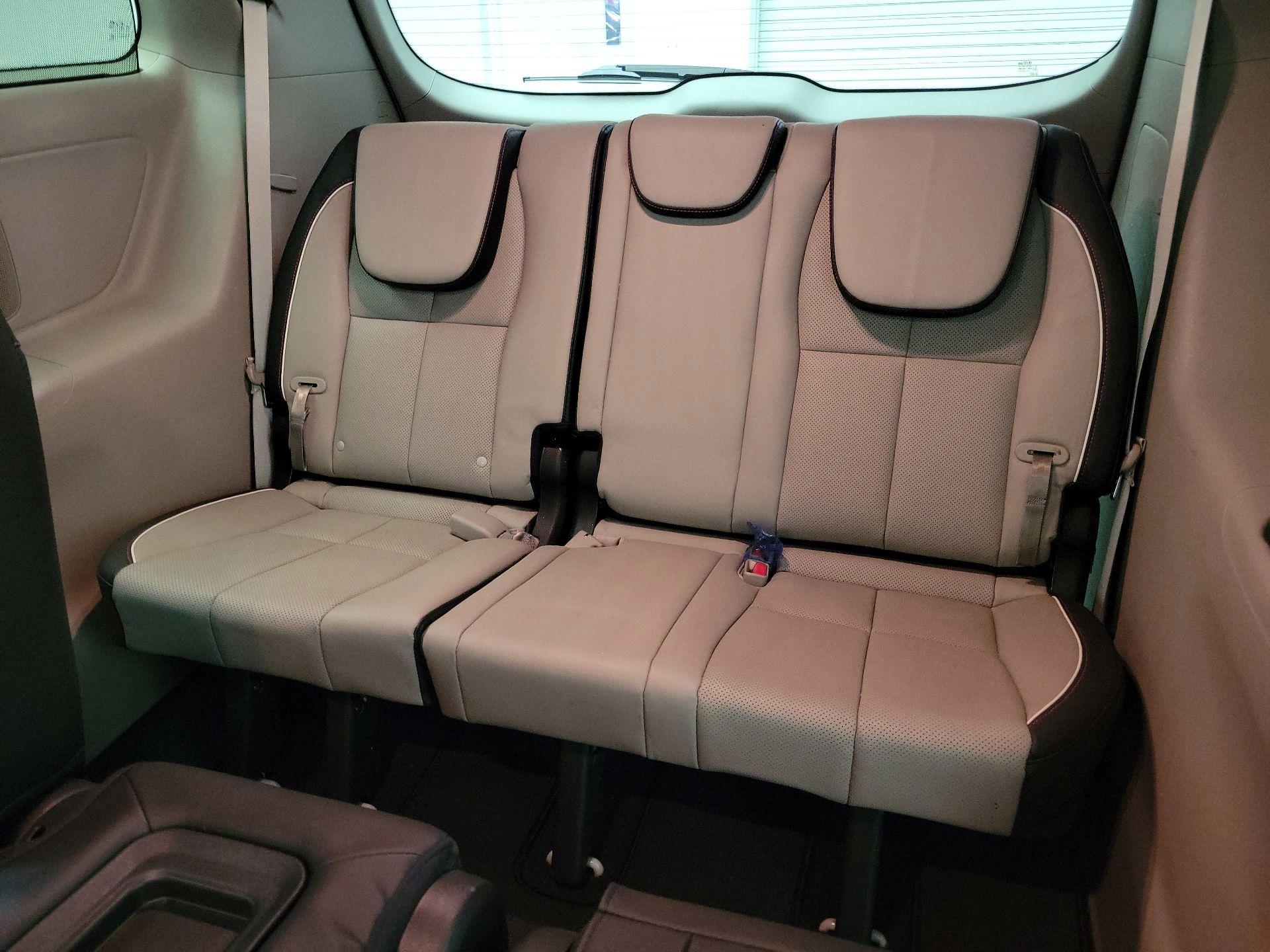 Thumbnail: 2020 Kia Sedona - 20