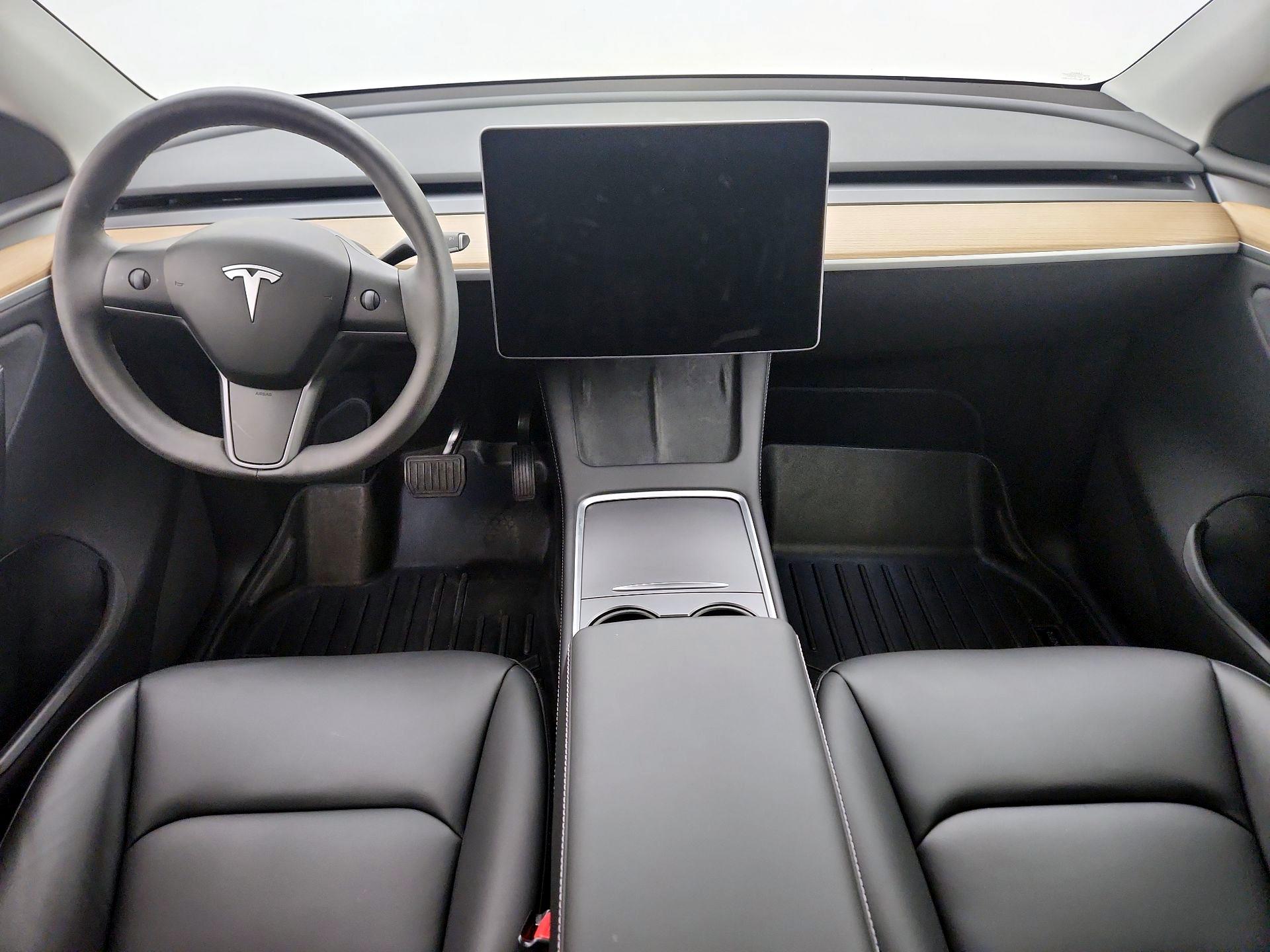 Thumbnail: 2023 Tesla Model Y - 9