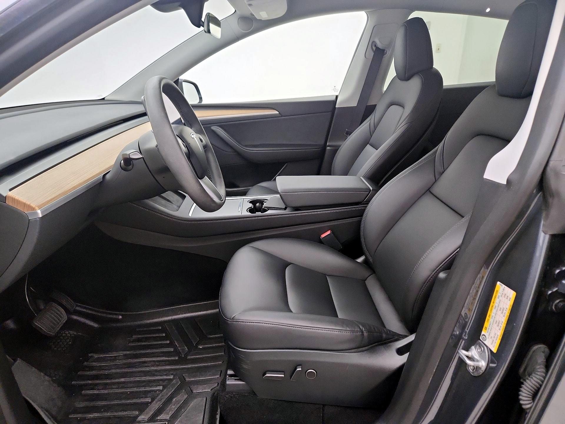 Thumbnail: 2023 Tesla Model Y - 11