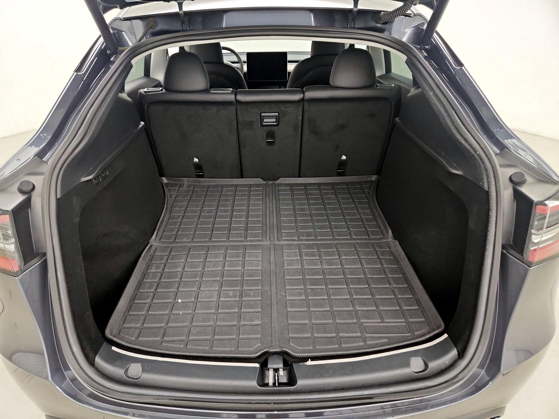 Thumbnail: 2023 Tesla Model Y - 20