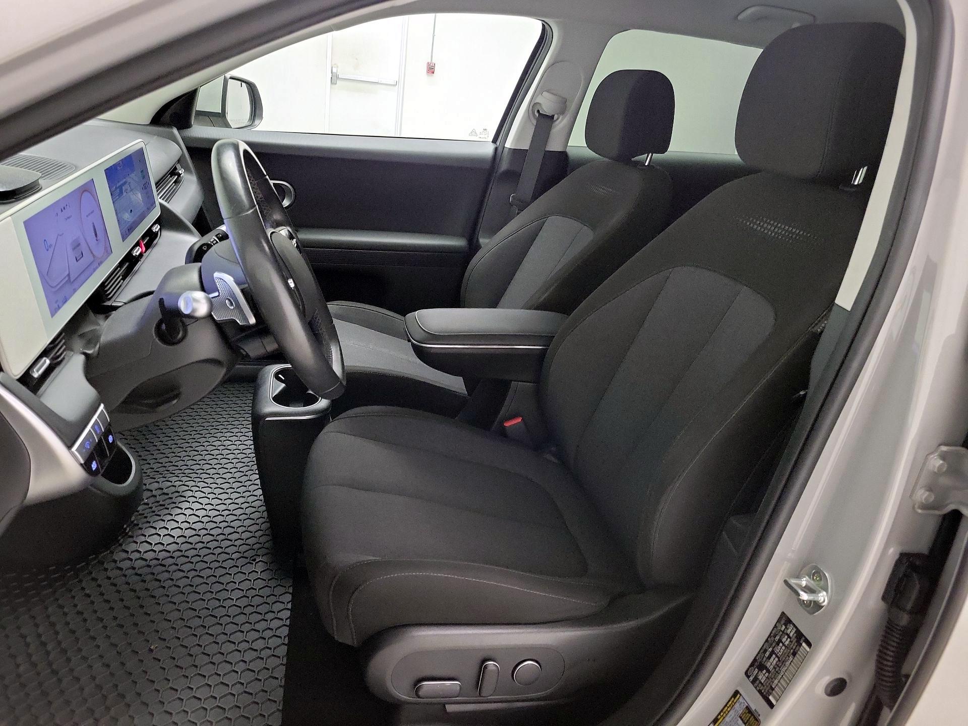 Thumbnail: 2022 Hyundai Ioniq 5 - 11