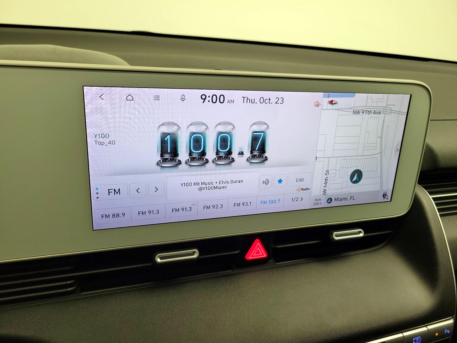 Thumbnail: 2022 Hyundai Ioniq 5 - 16