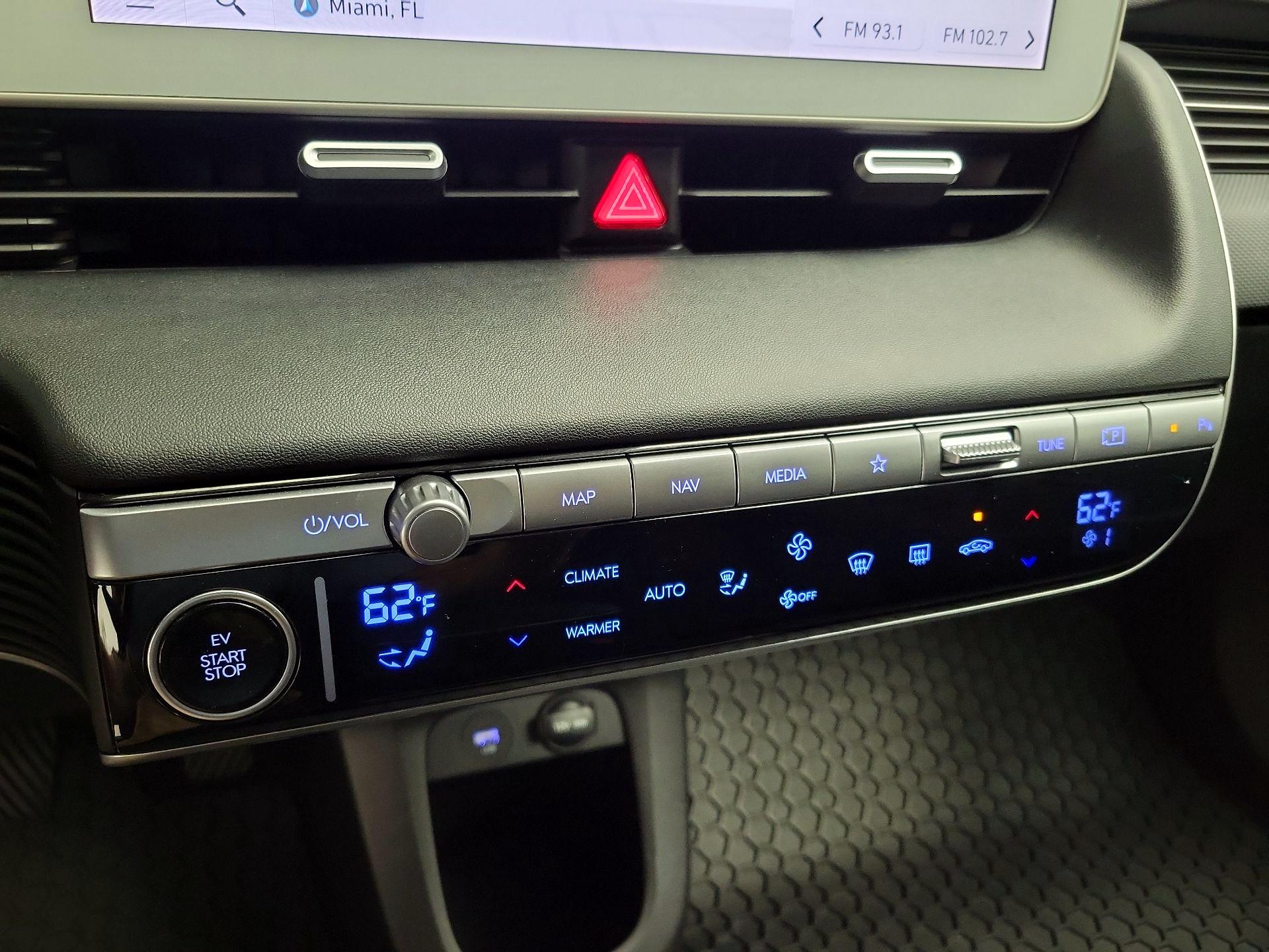 Thumbnail: 2022 Hyundai Ioniq 5 - 17