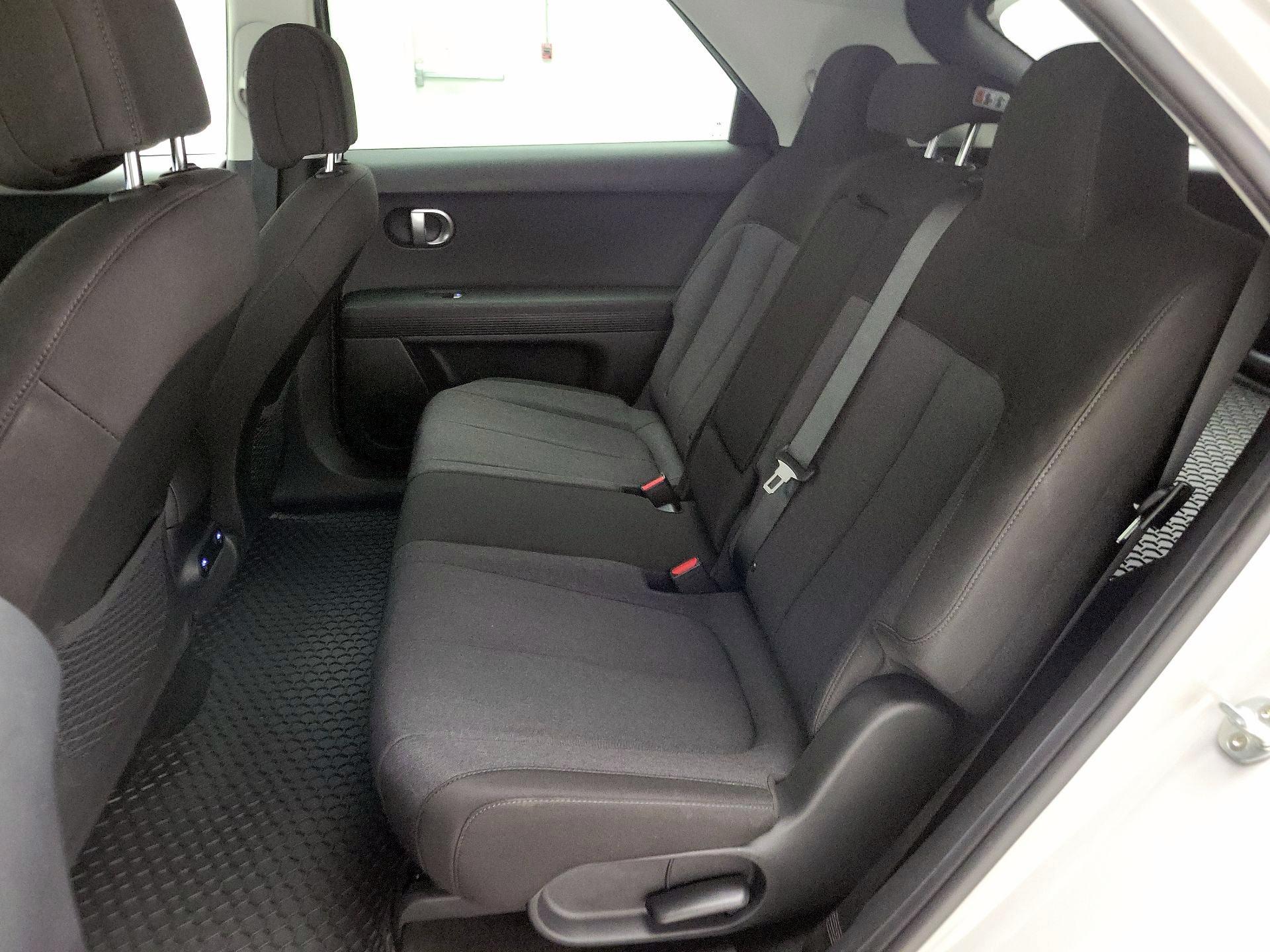 Thumbnail: 2022 Hyundai Ioniq 5 - 20