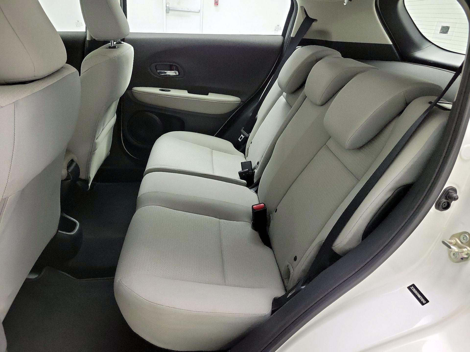 Thumbnail: 2019 Honda HR-V - 19