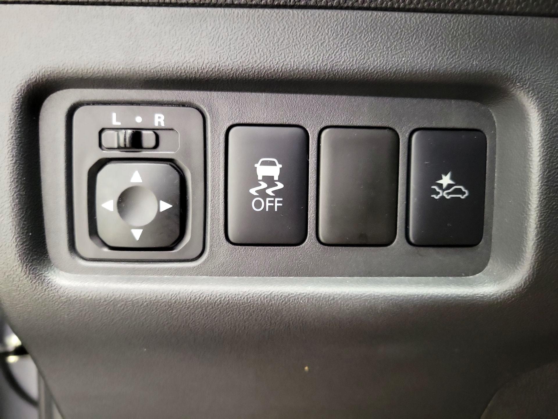 Thumbnail: 2023 Mitsubishi Mirage - 13