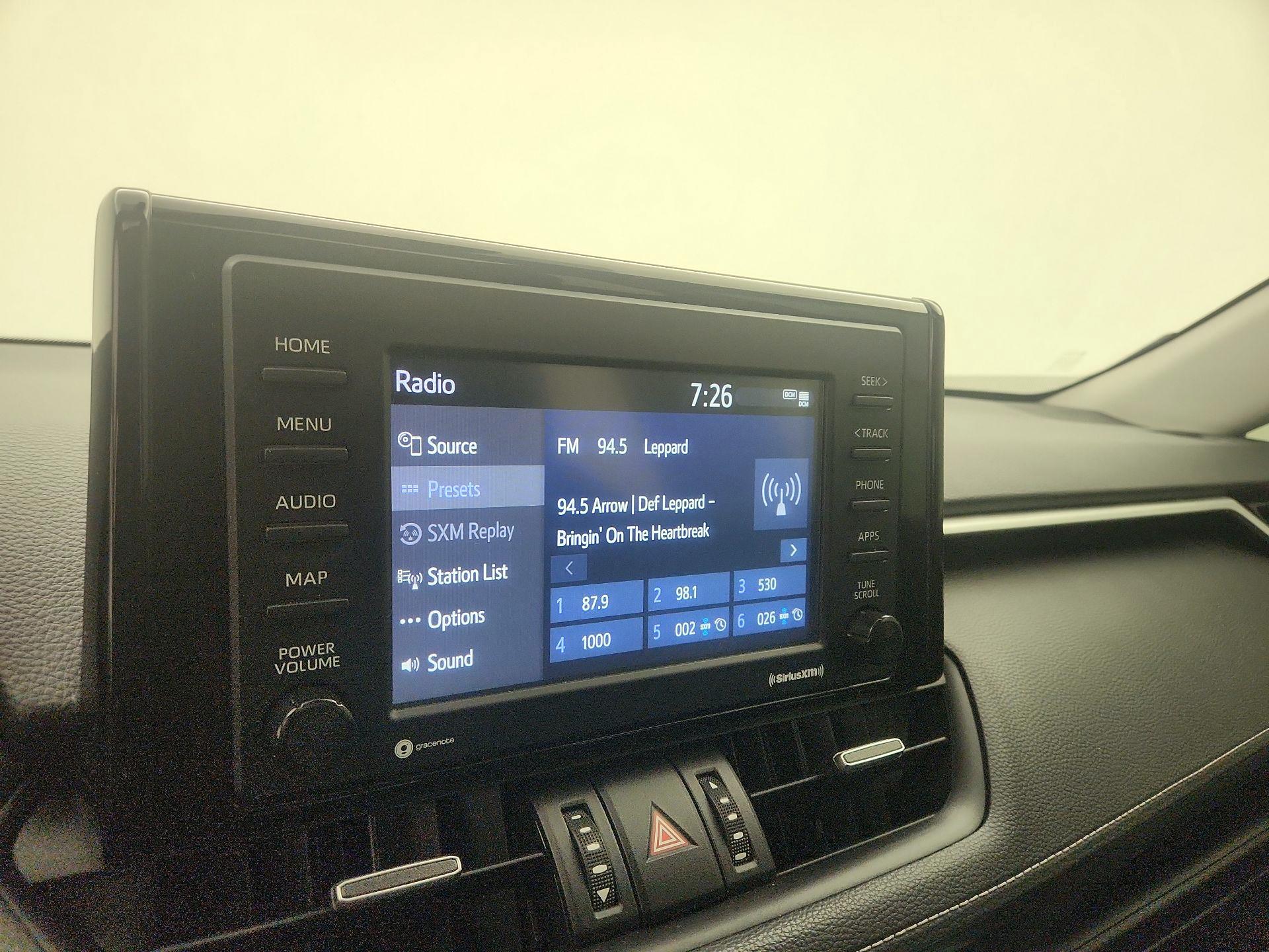 Thumbnail: 2021 Toyota RAV4 - 15