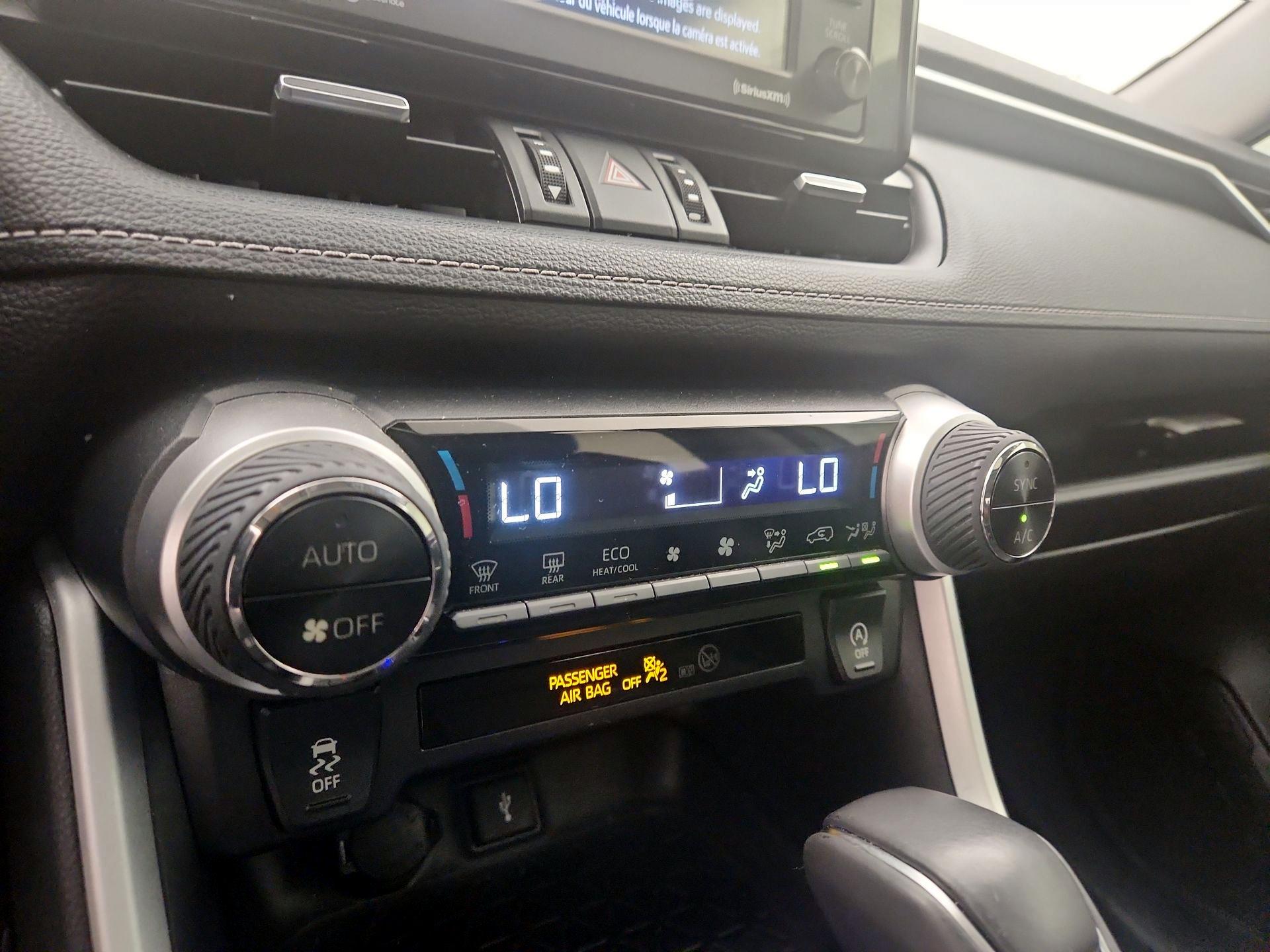 Thumbnail: 2021 Toyota RAV4 - 16