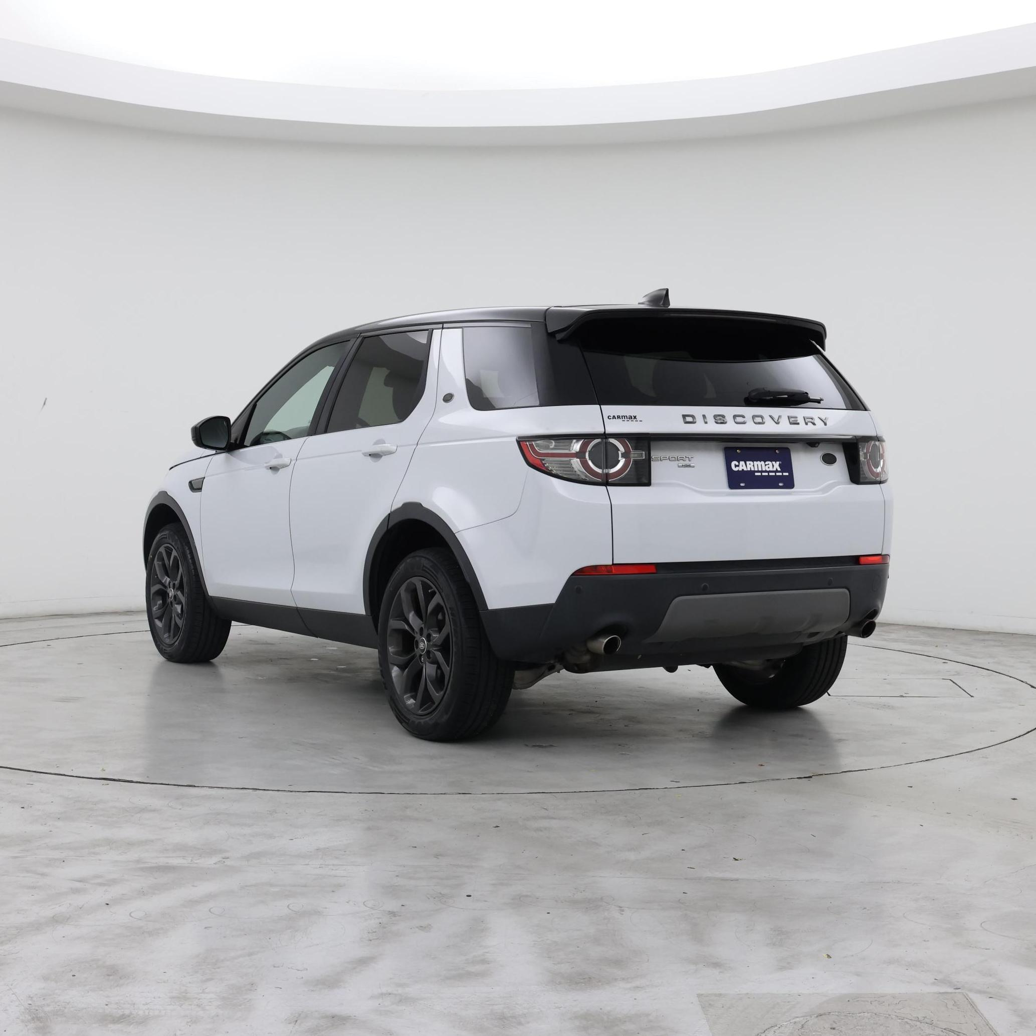 Thumbnail: 2019 Land Rover Discovery Sport - 2