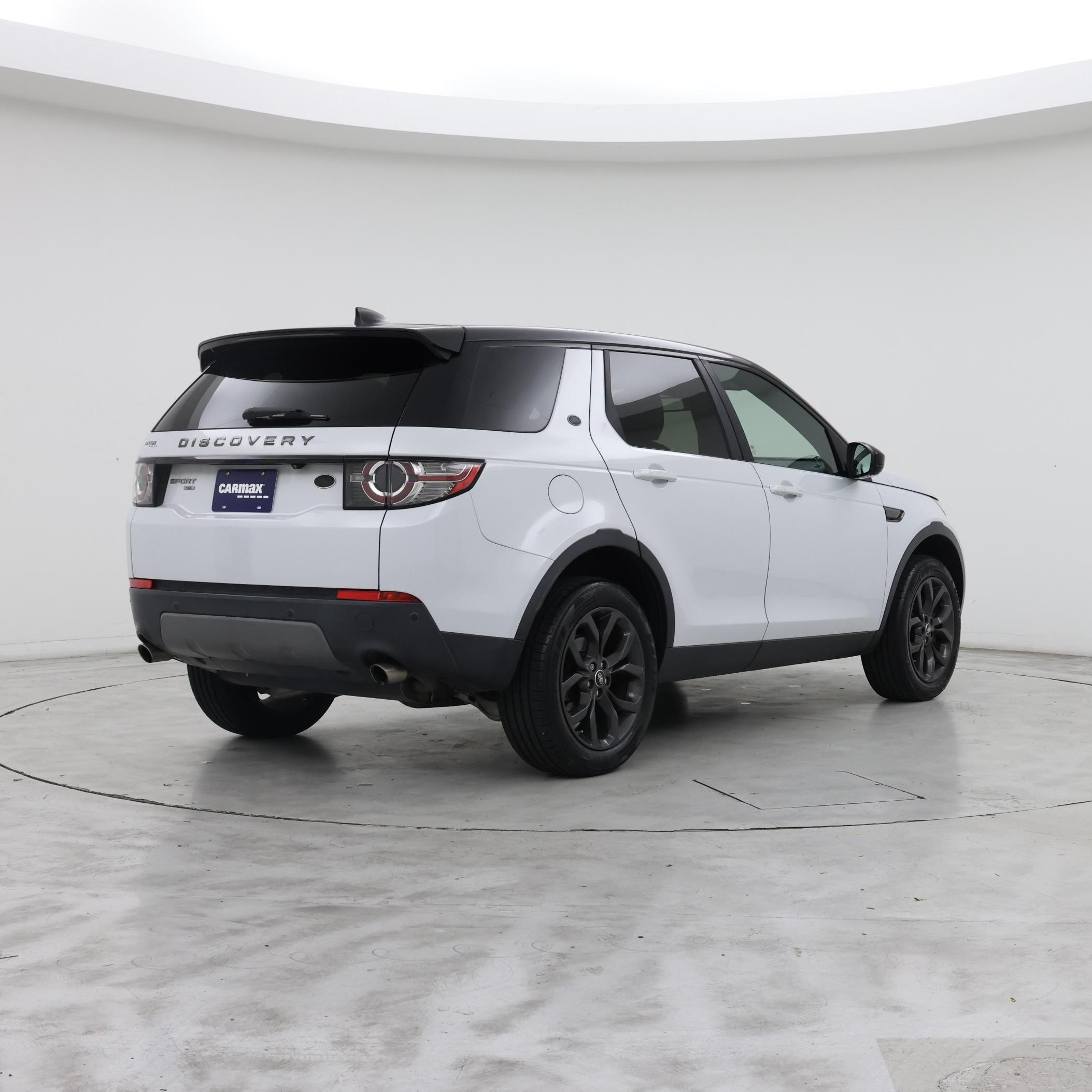 Thumbnail: 2019 Land Rover Discovery Sport - 8