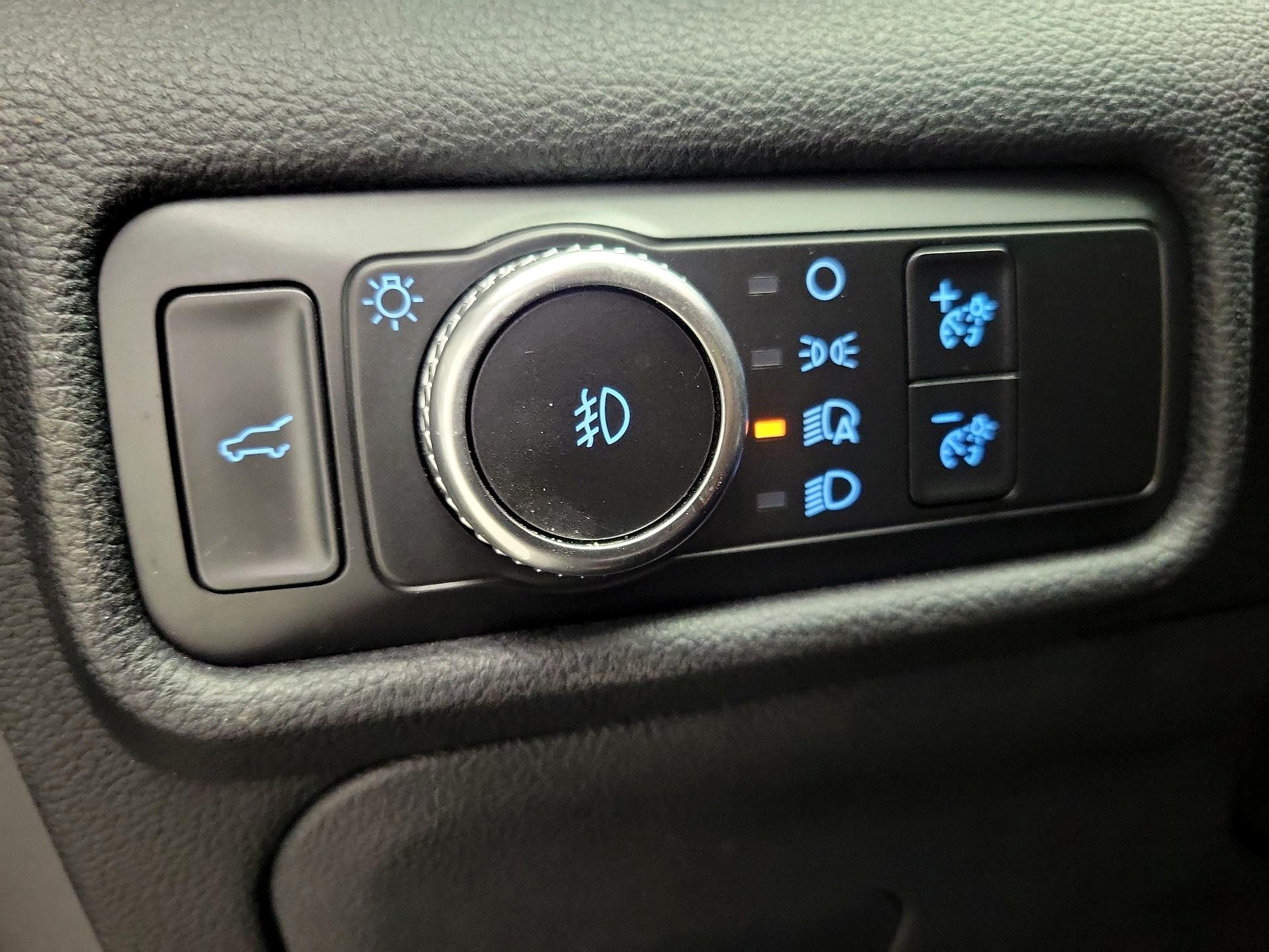 Thumbnail: 2021 Ford Explorer - 13