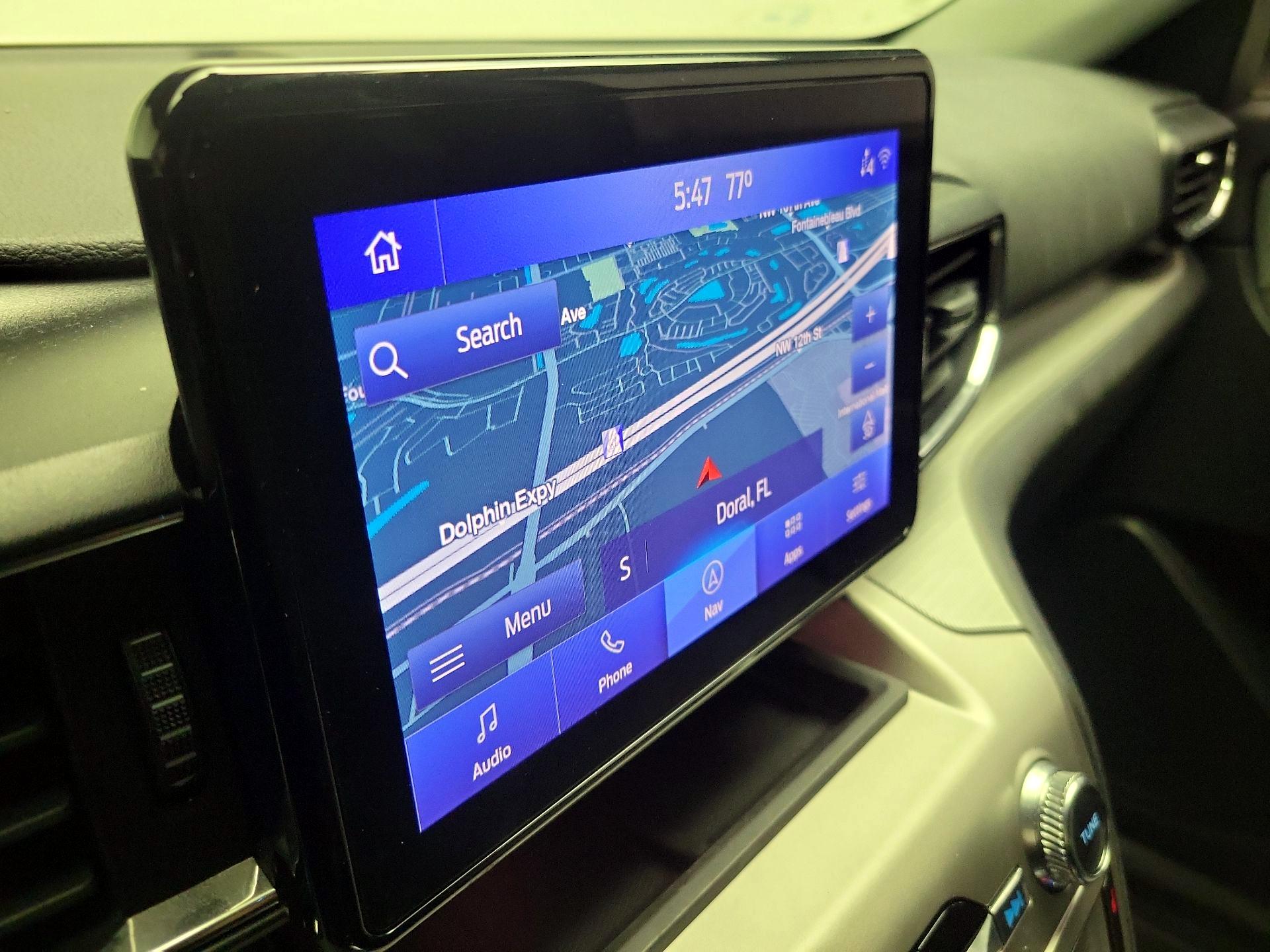 Thumbnail: 2021 Ford Explorer - 14