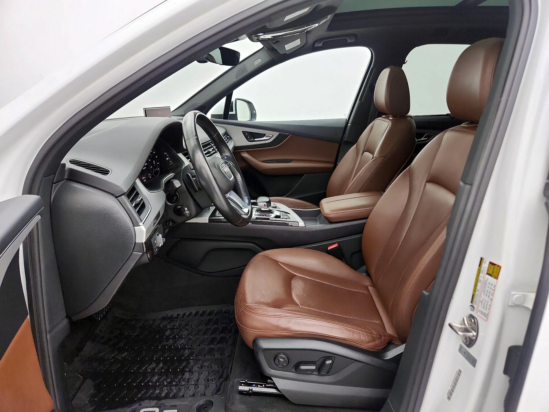 Thumbnail: 2019 Audi Q7 - 11