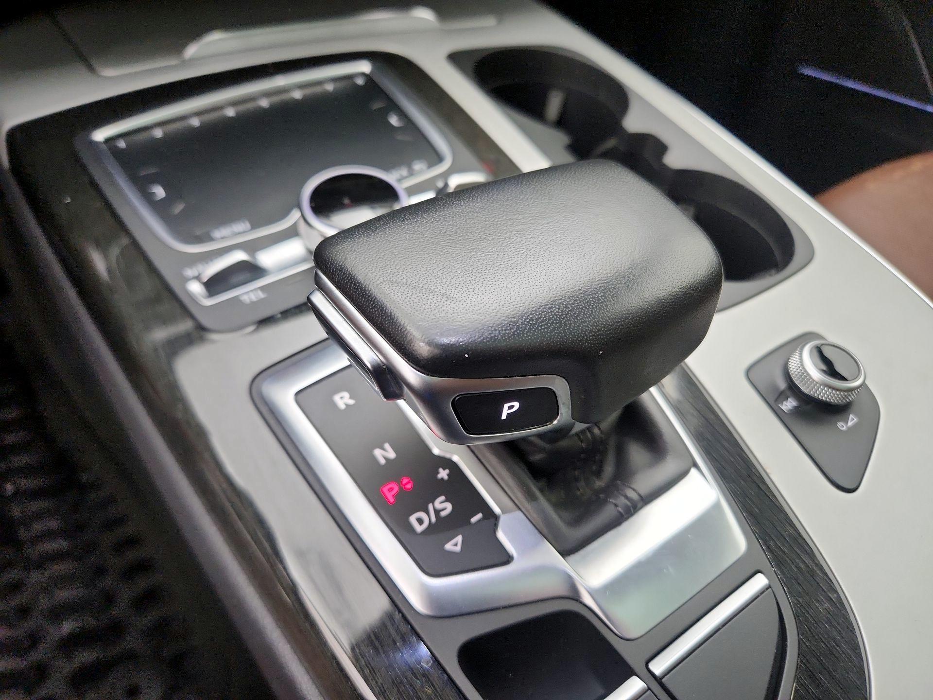 Thumbnail: 2019 Audi Q7 - 17