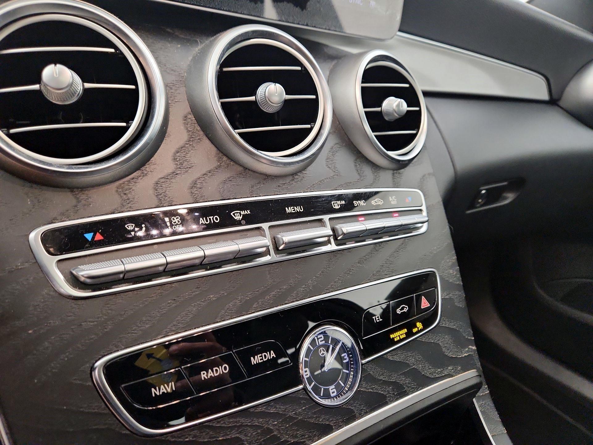 Thumbnail: 2020 Mercedes-Benz C-Class - 16