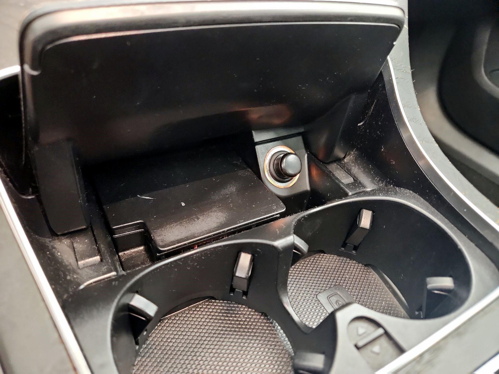 Thumbnail: 2020 Mercedes-Benz C-Class - 18