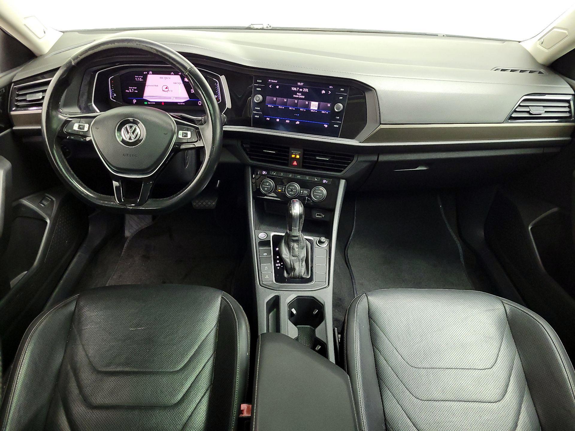 Thumbnail: 2019 Volkswagen Jetta - 9